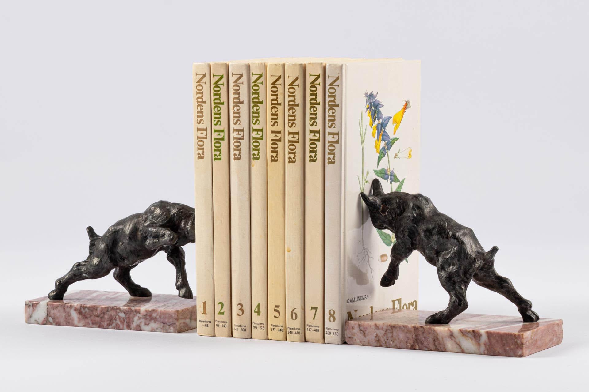 Paire de serre-livres Art Déco en bronze et marbre en forme de chèvre, France, vers 1930 en vente 2