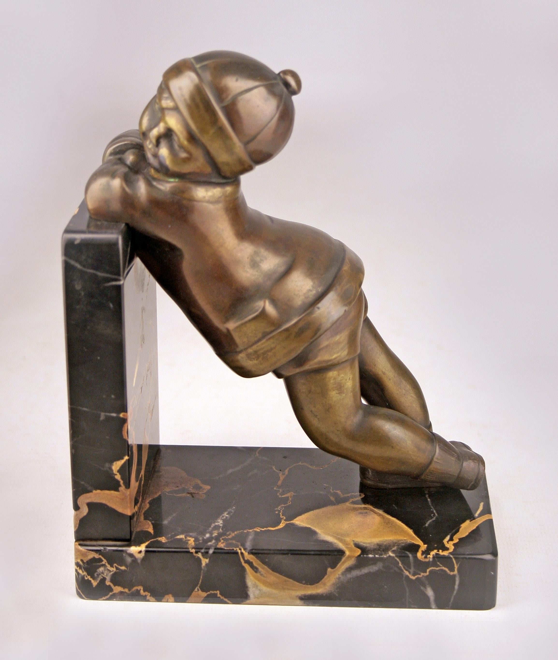 Pair of Art Déco Bronze Bookends Designed by Alexandre Kéléty for Etling Paris For Sale 3
