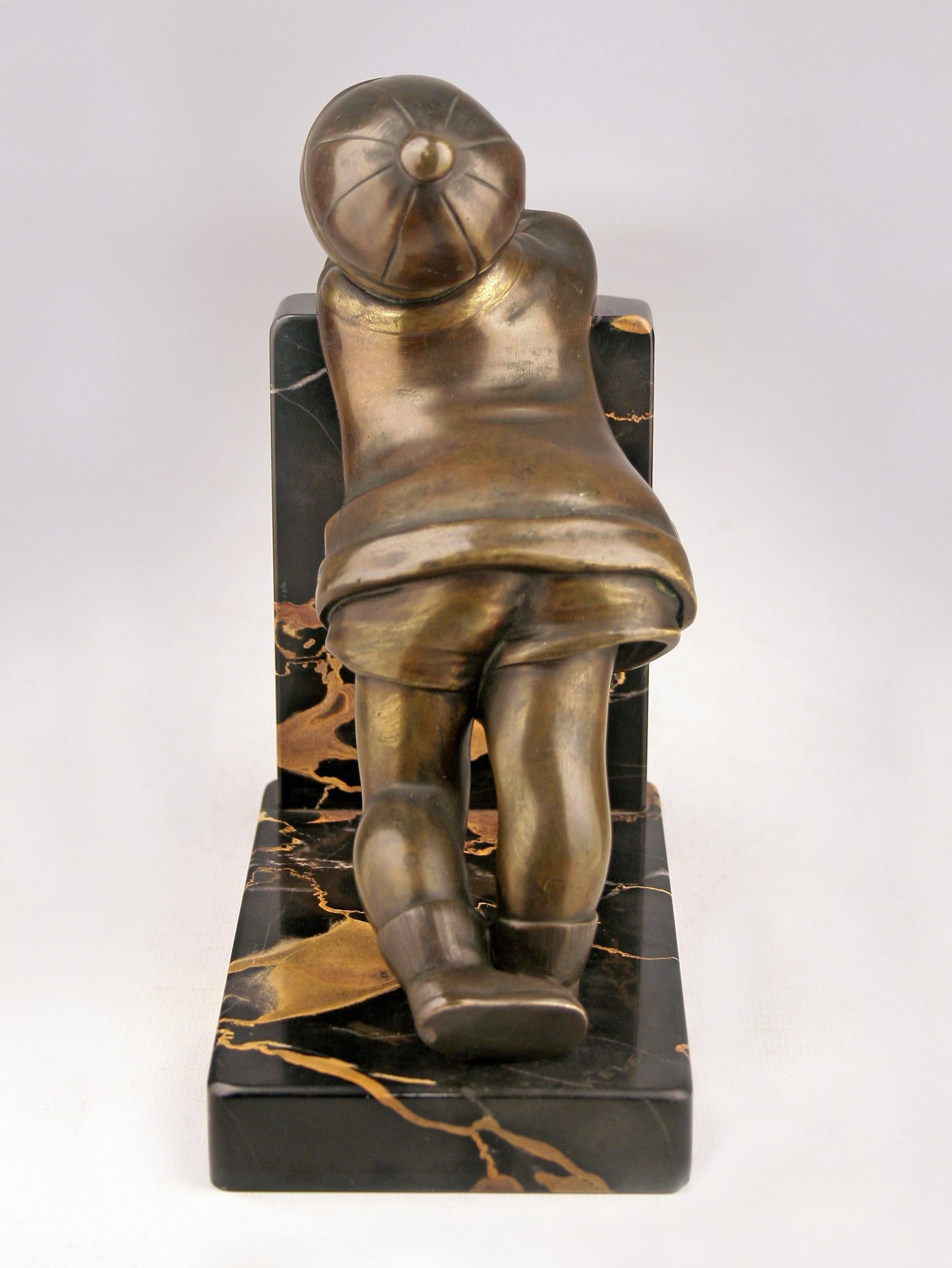 Pair of Art Déco Bronze Bookends Designed by Alexandre Kéléty for Etling Paris For Sale 4