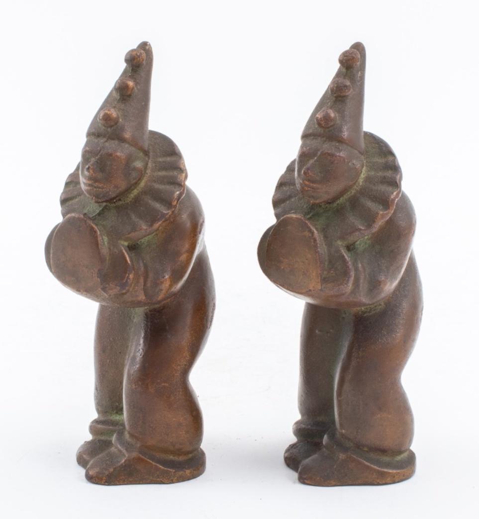 Pair of Art Deco Bronze Clown Bookends In Good Condition For Sale In New York, NY
