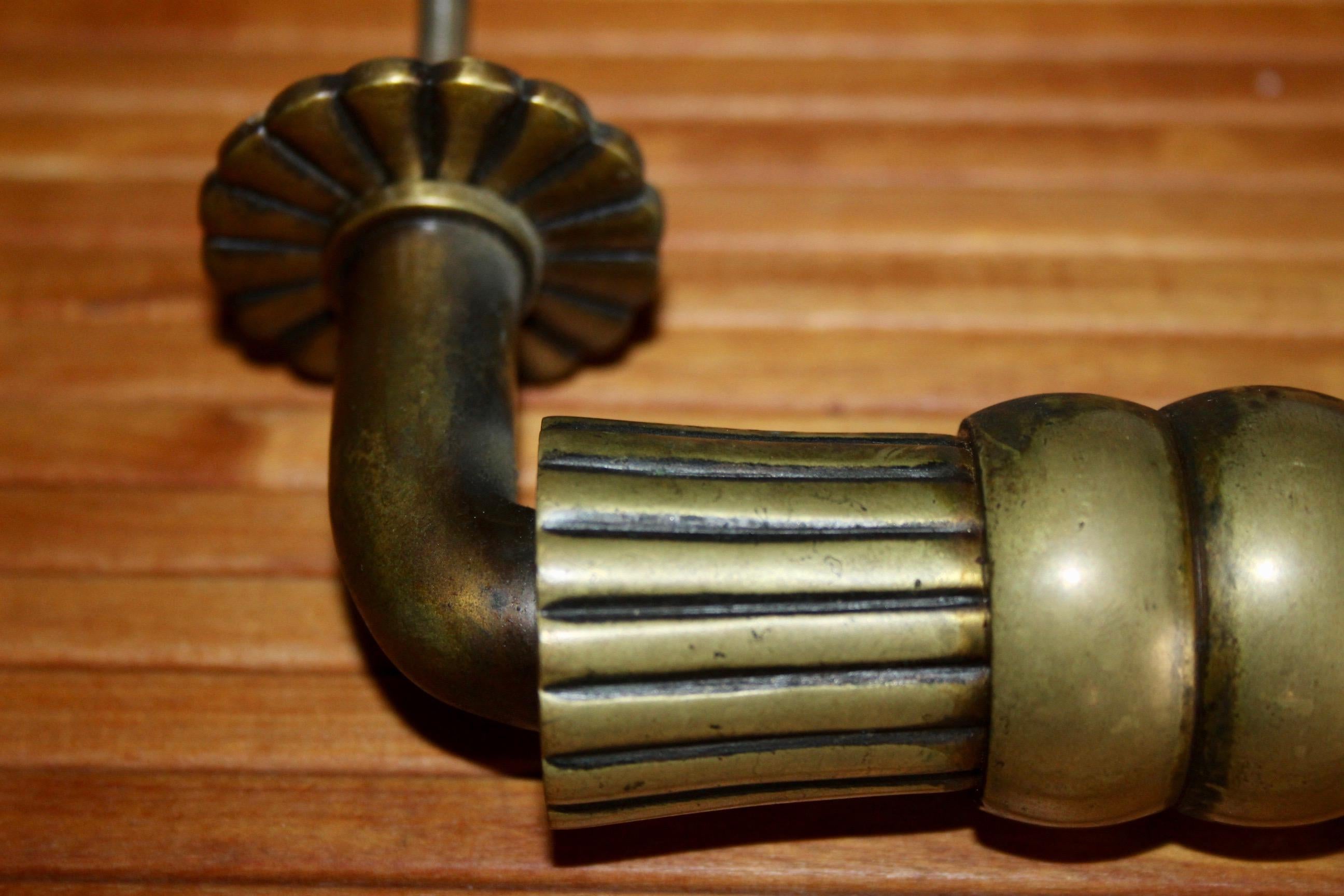 Coppia di maniglie per porte in bronzo Art Deco in vendita 2