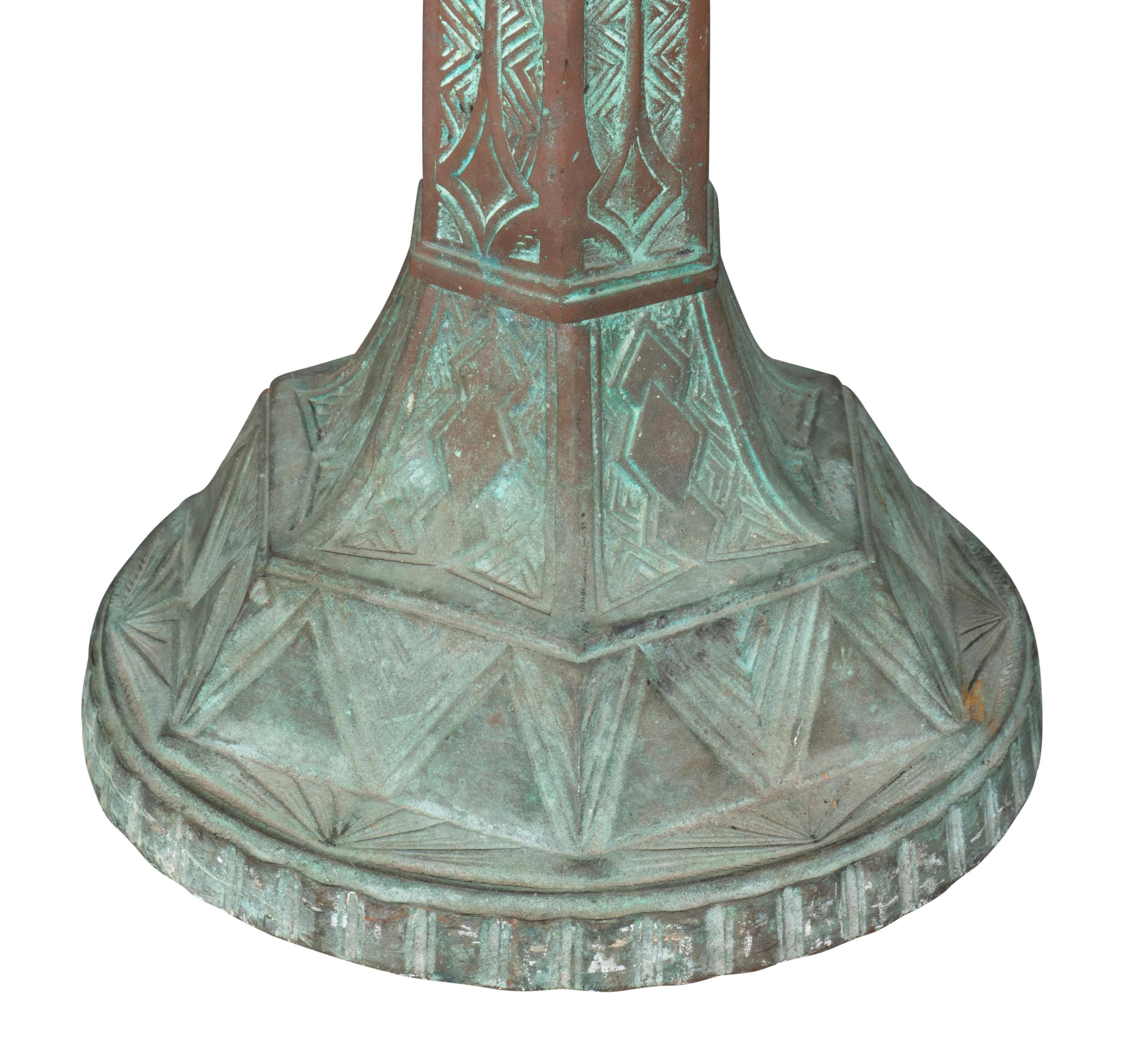 Paire de lampes de table Art Déco en bronze Bon état - En vente à Essex, MA