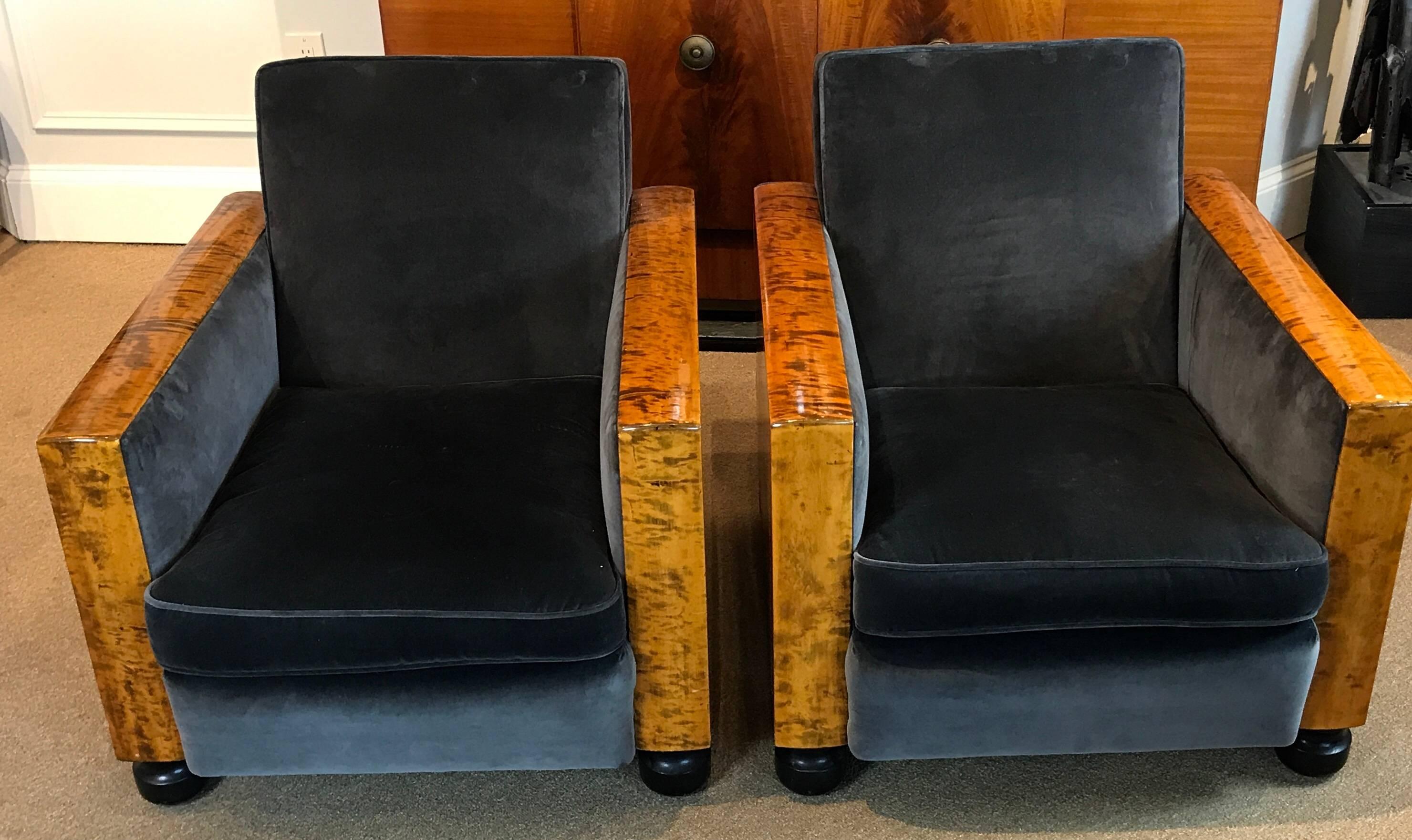 Pair of Art Deco Burl Wood Lounge Chairs 10