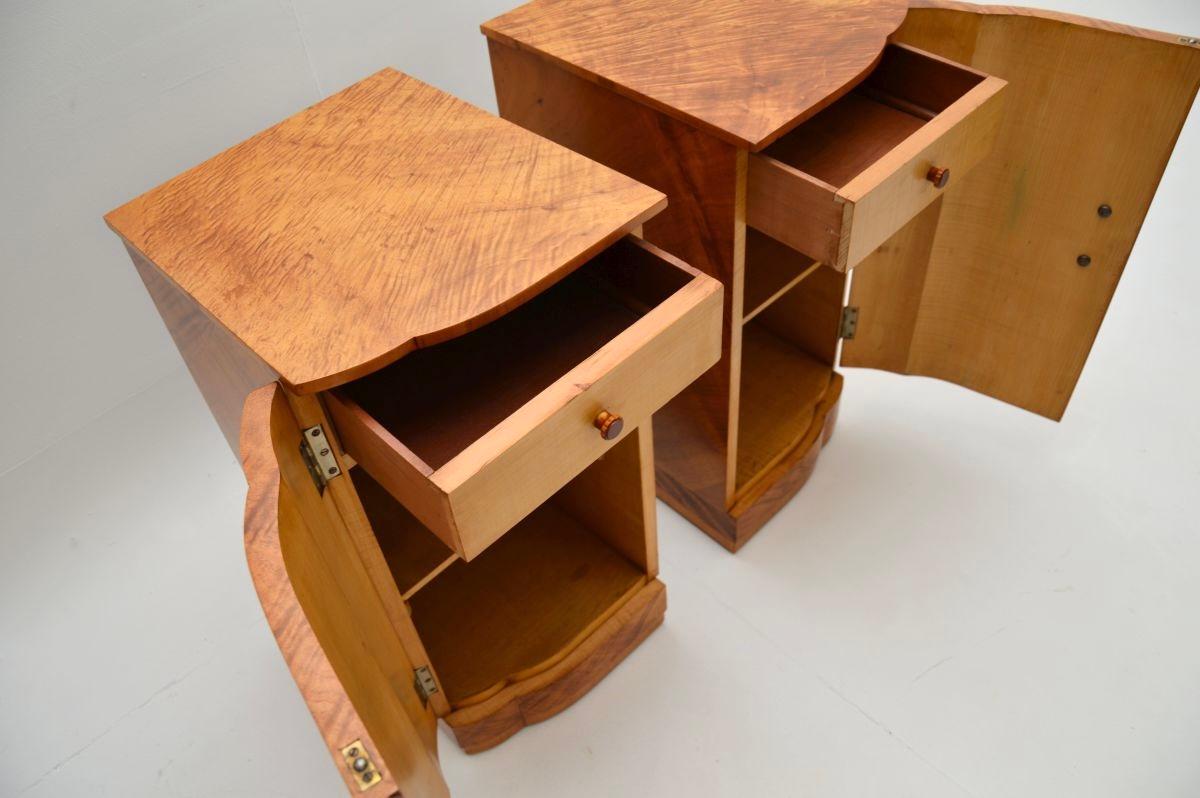 Pair of Art Deco Burr Walnut Bedside Cabinets For Sale 4