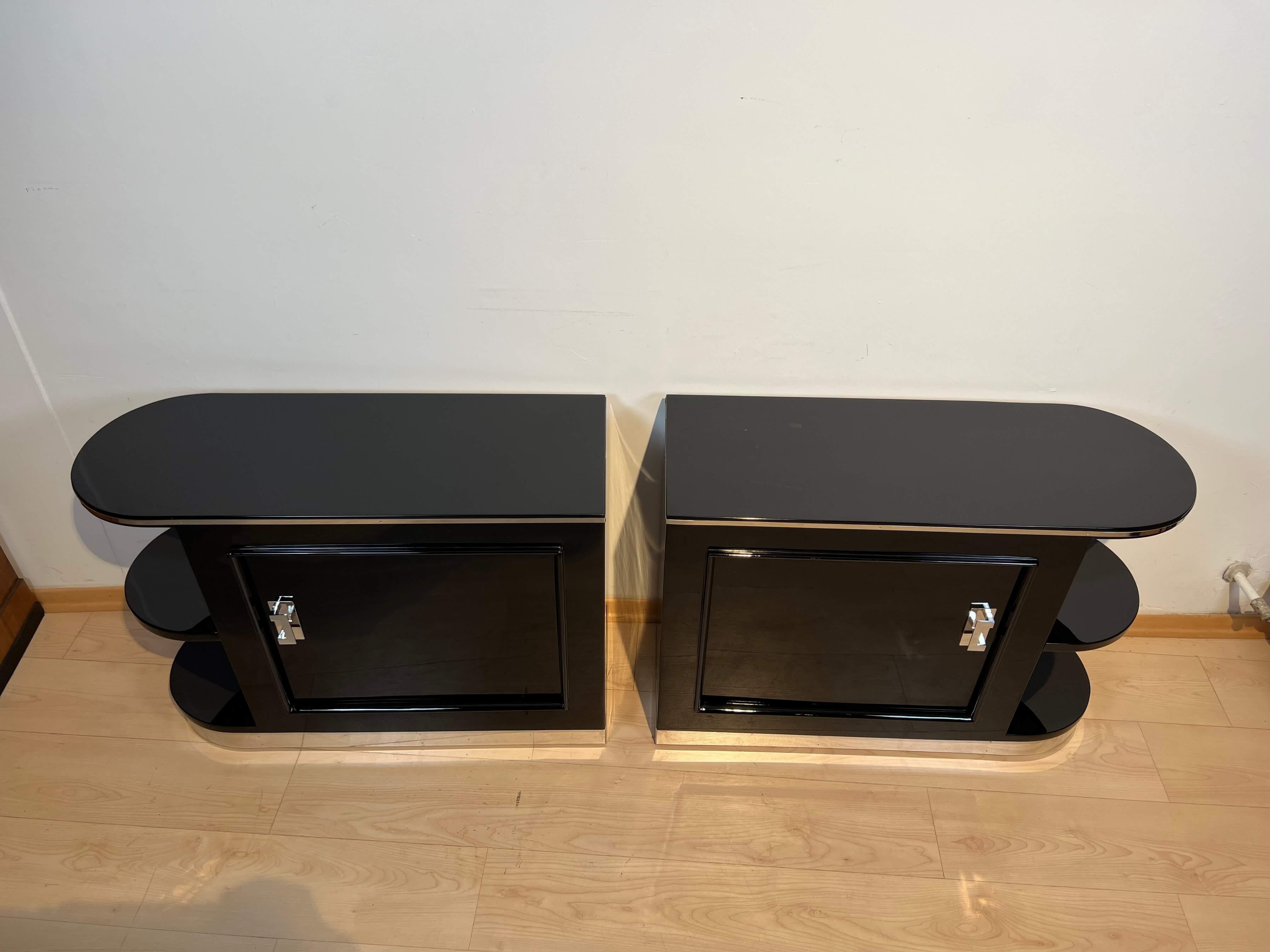 Lacquered Pair of Art Deco Cabinets/Nightstands, Black Lacquer, Chrome, France circa 1930