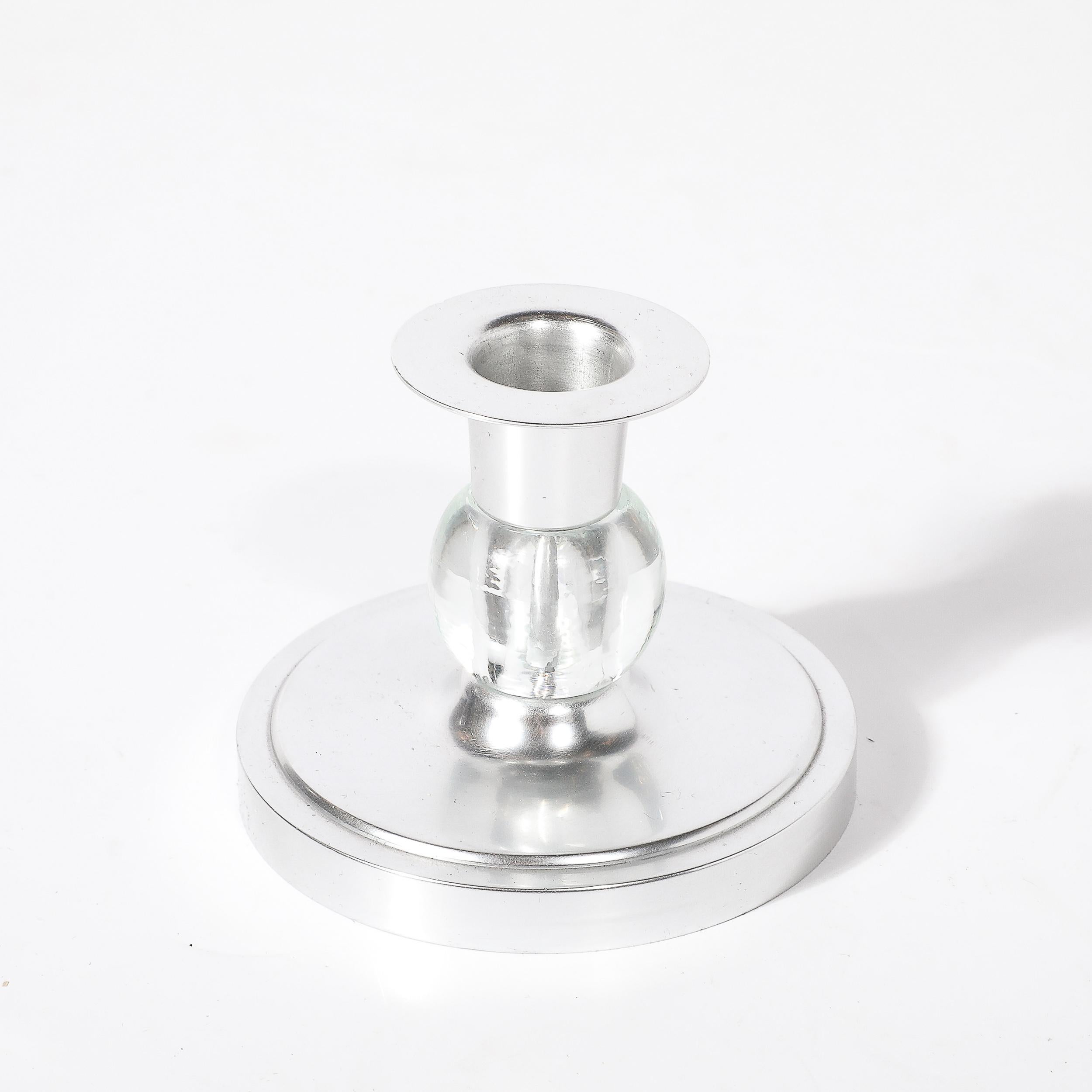 Pareja de Candelabros Art Decó de Aluminio Cepillado y Cristal firmados Kensington en venta 1