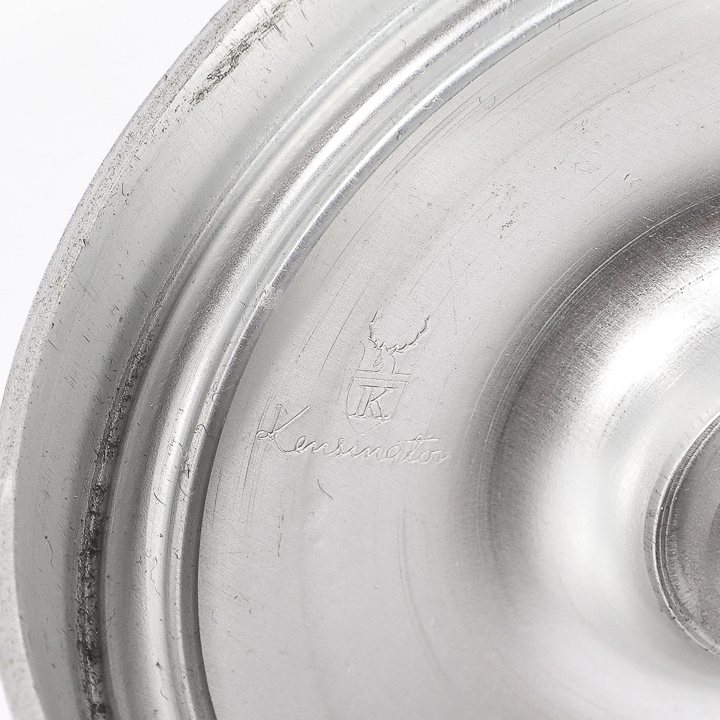 Pareja de Candelabros Art Decó de Aluminio Cepillado y Cristal firmados Kensington en venta 4