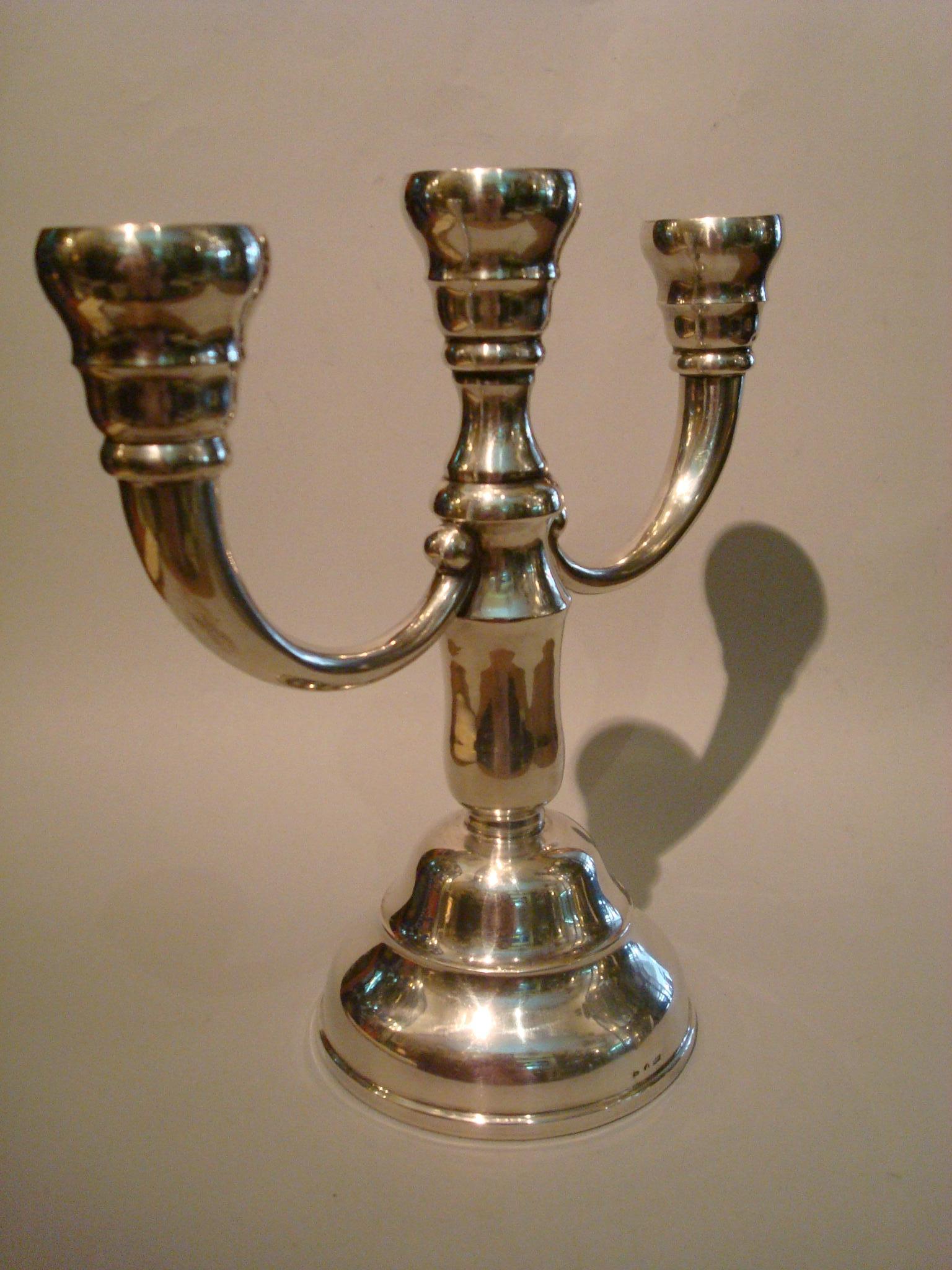 Pair of Art Deco Candlesticks Made of Italian Silver, circa 1920s For Sale 4