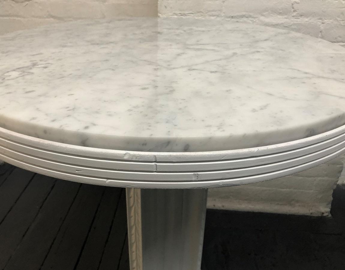 Pair of Art Deco Carrara Marble-Top Tables For Sale 3