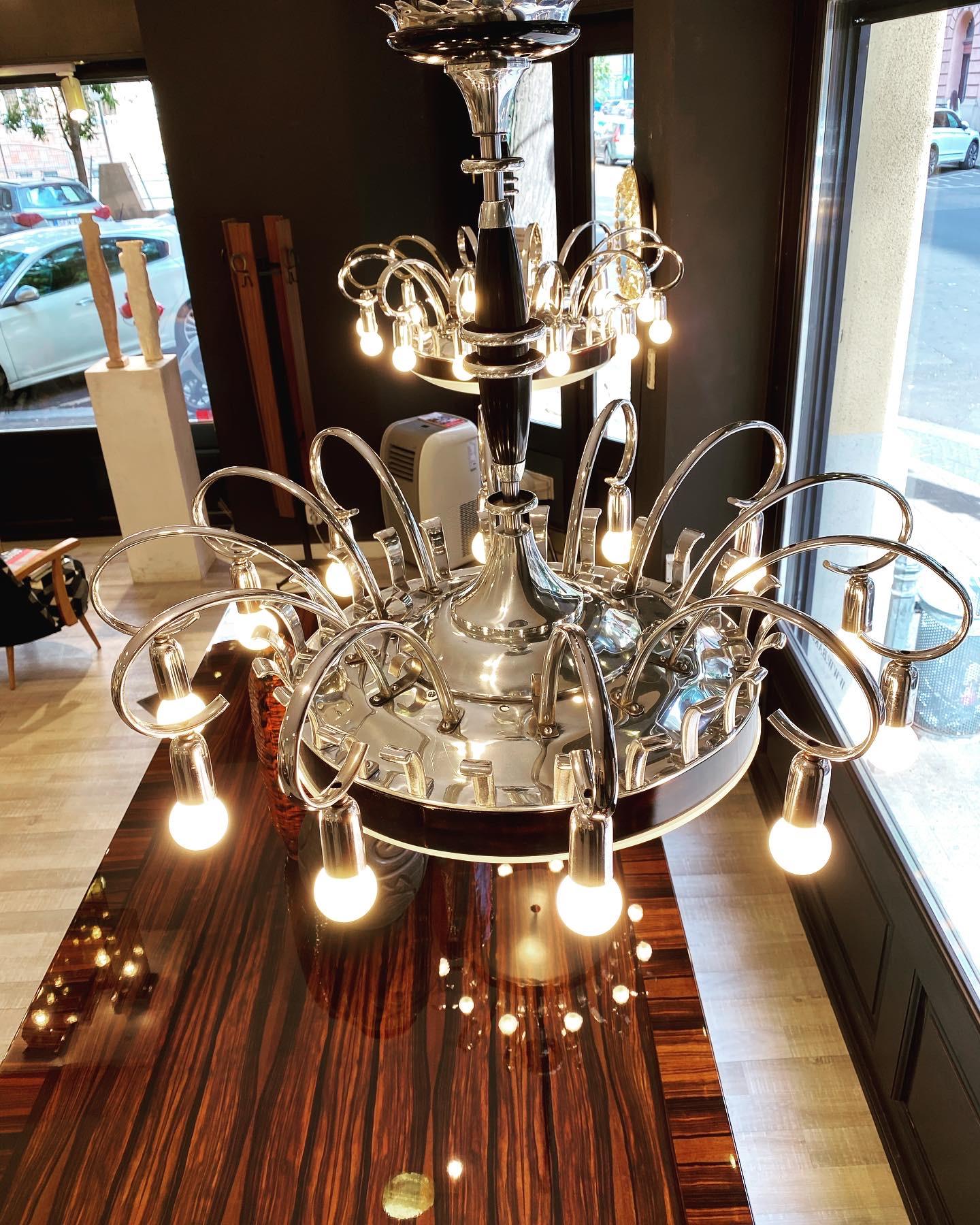 Pair of ART DECO chandeliers In Good Condition For Sale In Budapest, HU