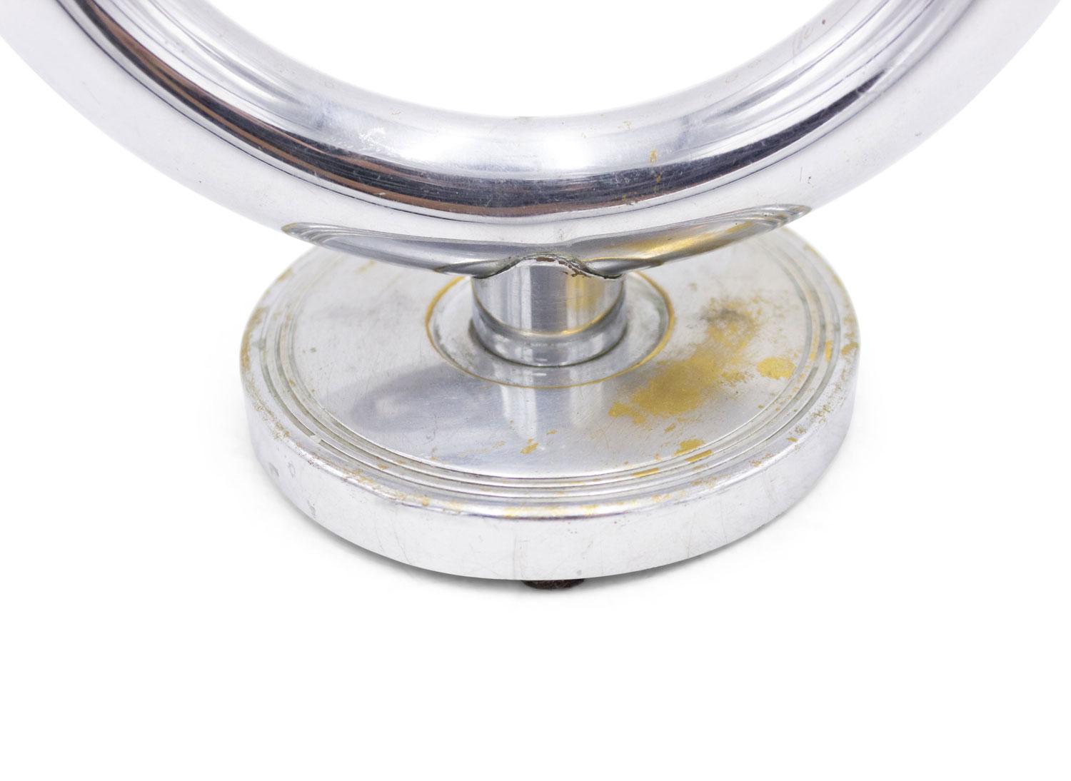 COPPIA di candelabri a doppio braccio in stile Art Deco (PREZZO A COPPIA)

Base di 4