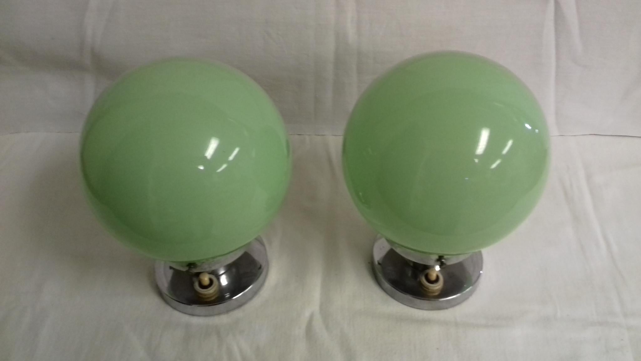 Pair of Art Deco Chrome Table Lamps, 1935 In Good Condition For Sale In Praha, CZ