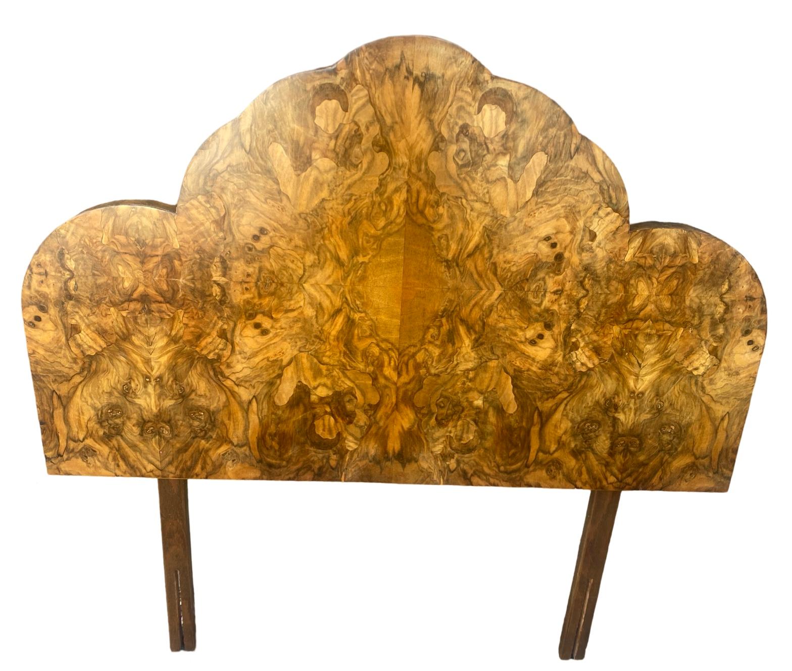 Pair of Art Deco Cloud Shaped FiguredWalnut Single Beds For Sale 3