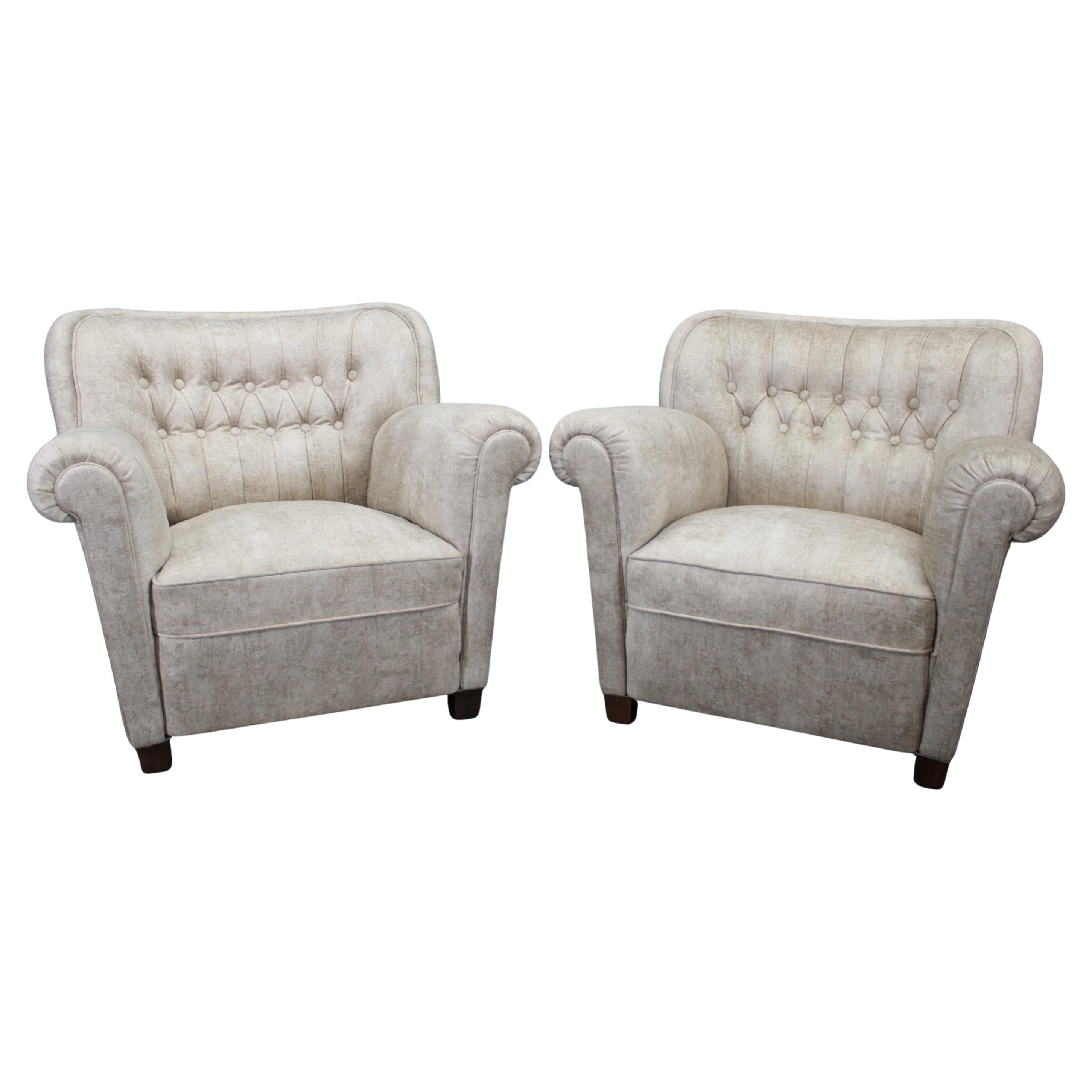 Pair of Art Deco Club Armchairs, Czechoslovakia, 1940s