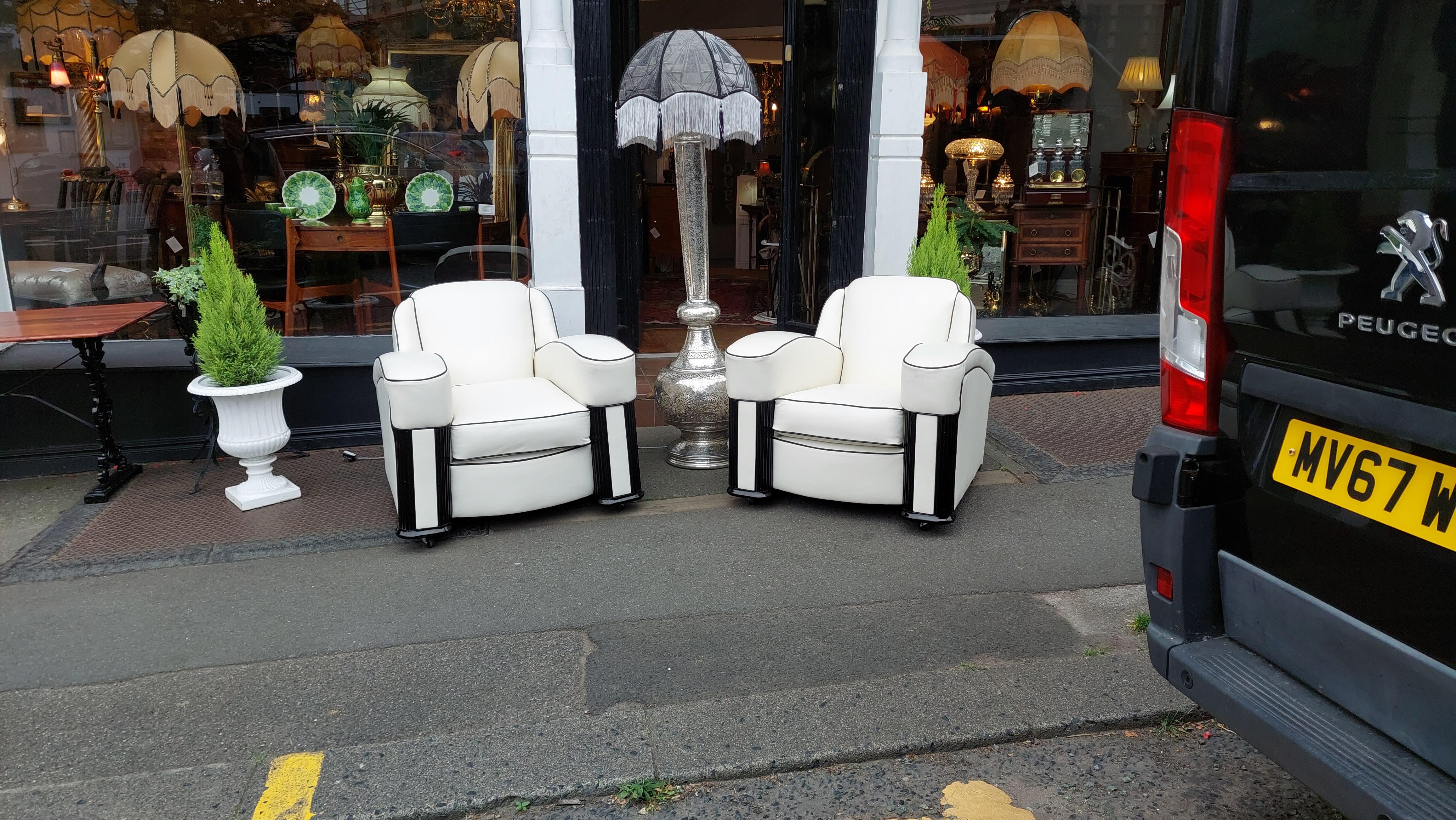 Coppia di poltrone Club Art Déco In condizioni buone in vendita a Altrincham, GB