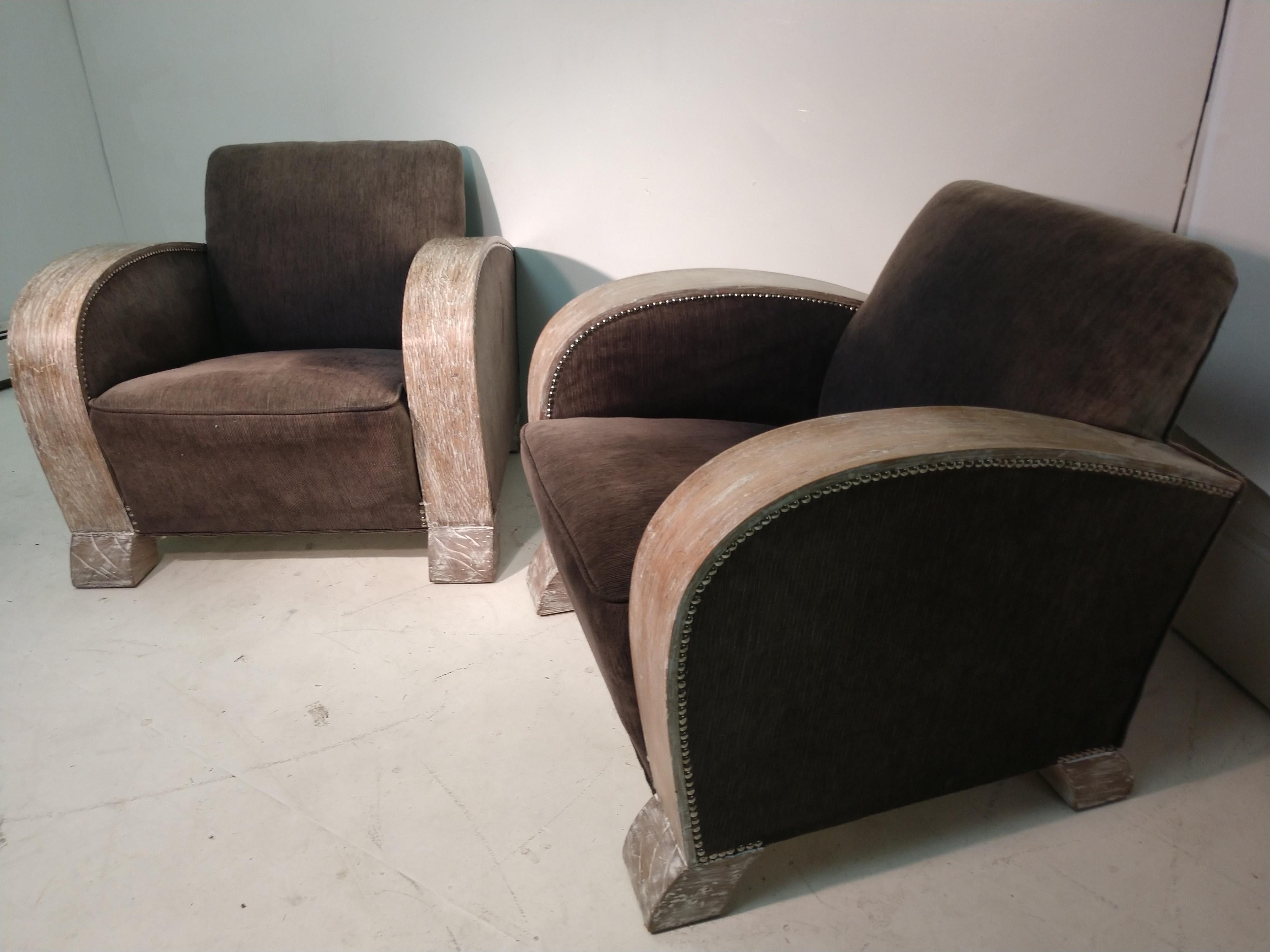 Pair of Art Deco Club Chairs Argentina, circa 1935 For Sale 3