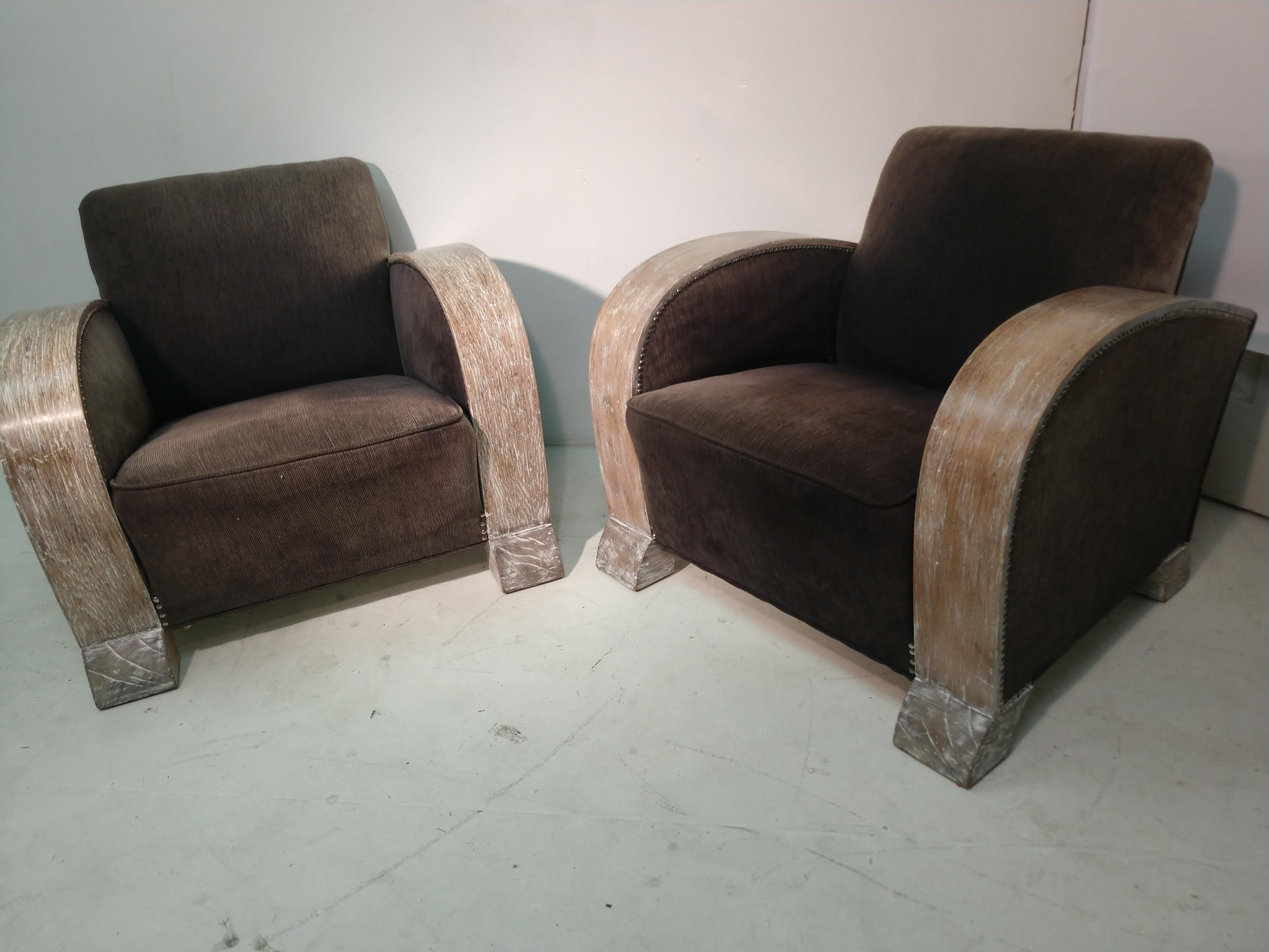 Pair of Art Deco Club Chairs Argentina, circa 1935 For Sale 1