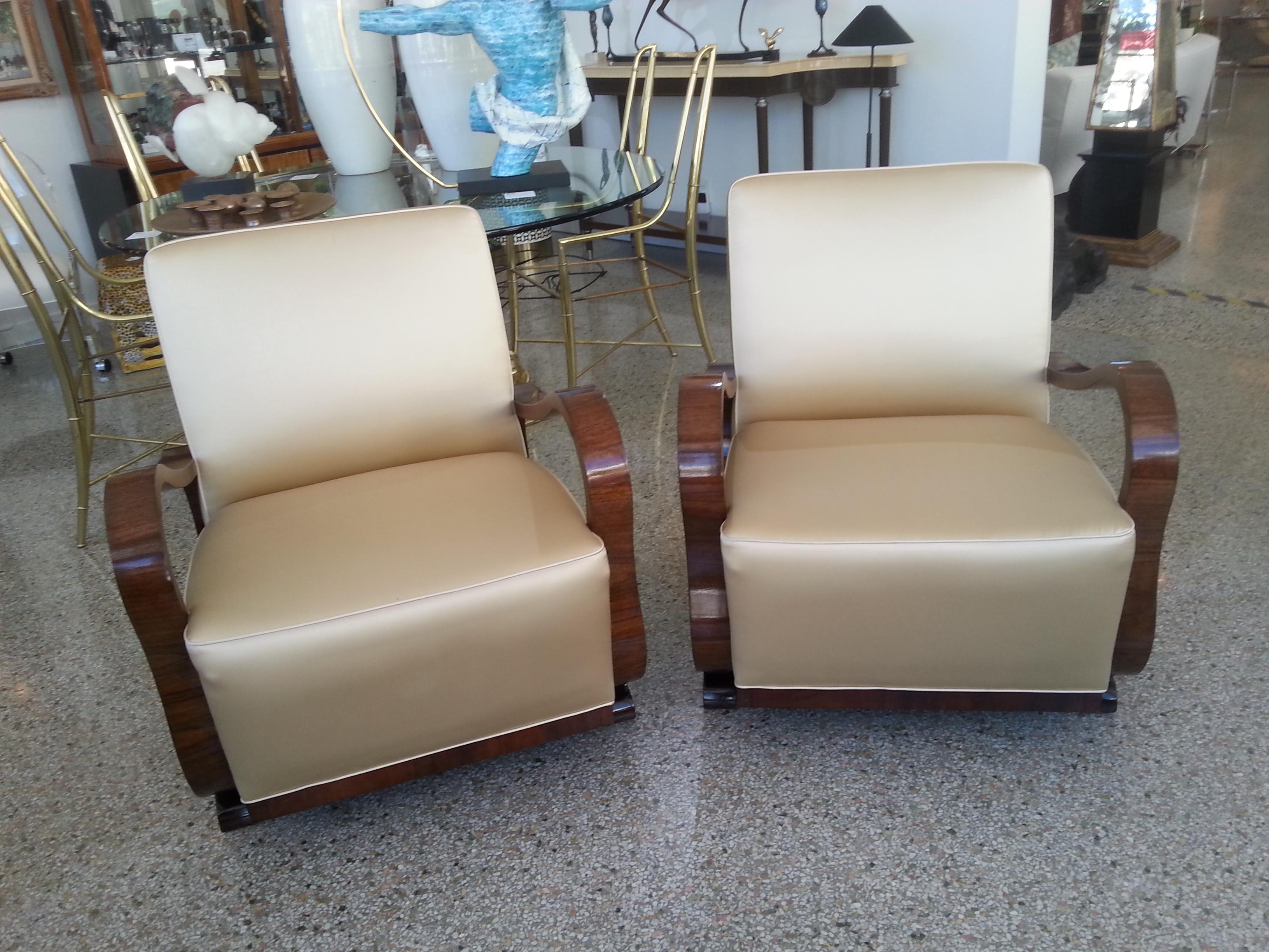 Pair of Art Deco Club Chairs Attributed to Jindřich Halabala In Good Condition In West Palm Beach, FL