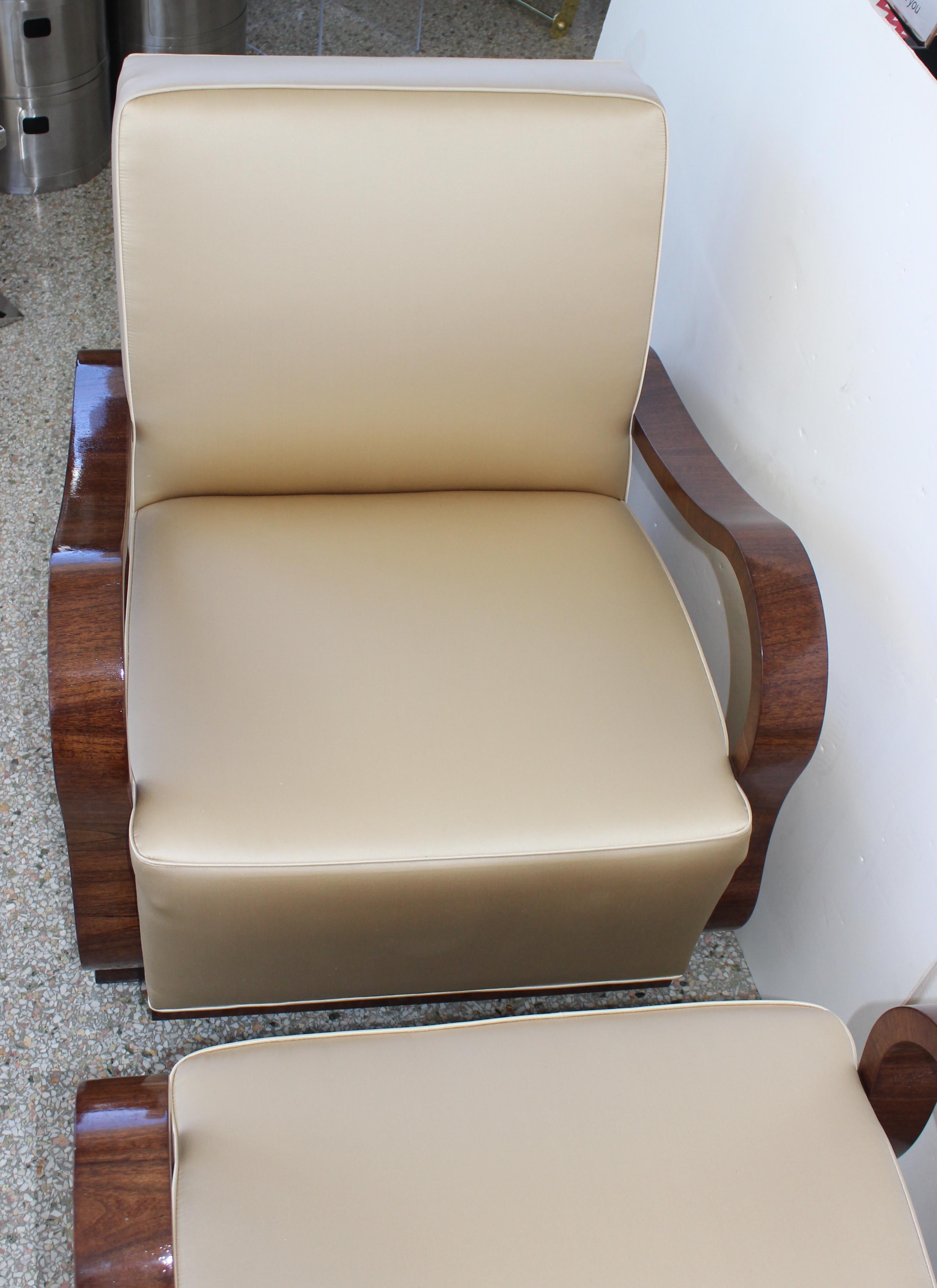 Pair of Art Deco Club Chairs Attributed to Jindřich Halabala 2