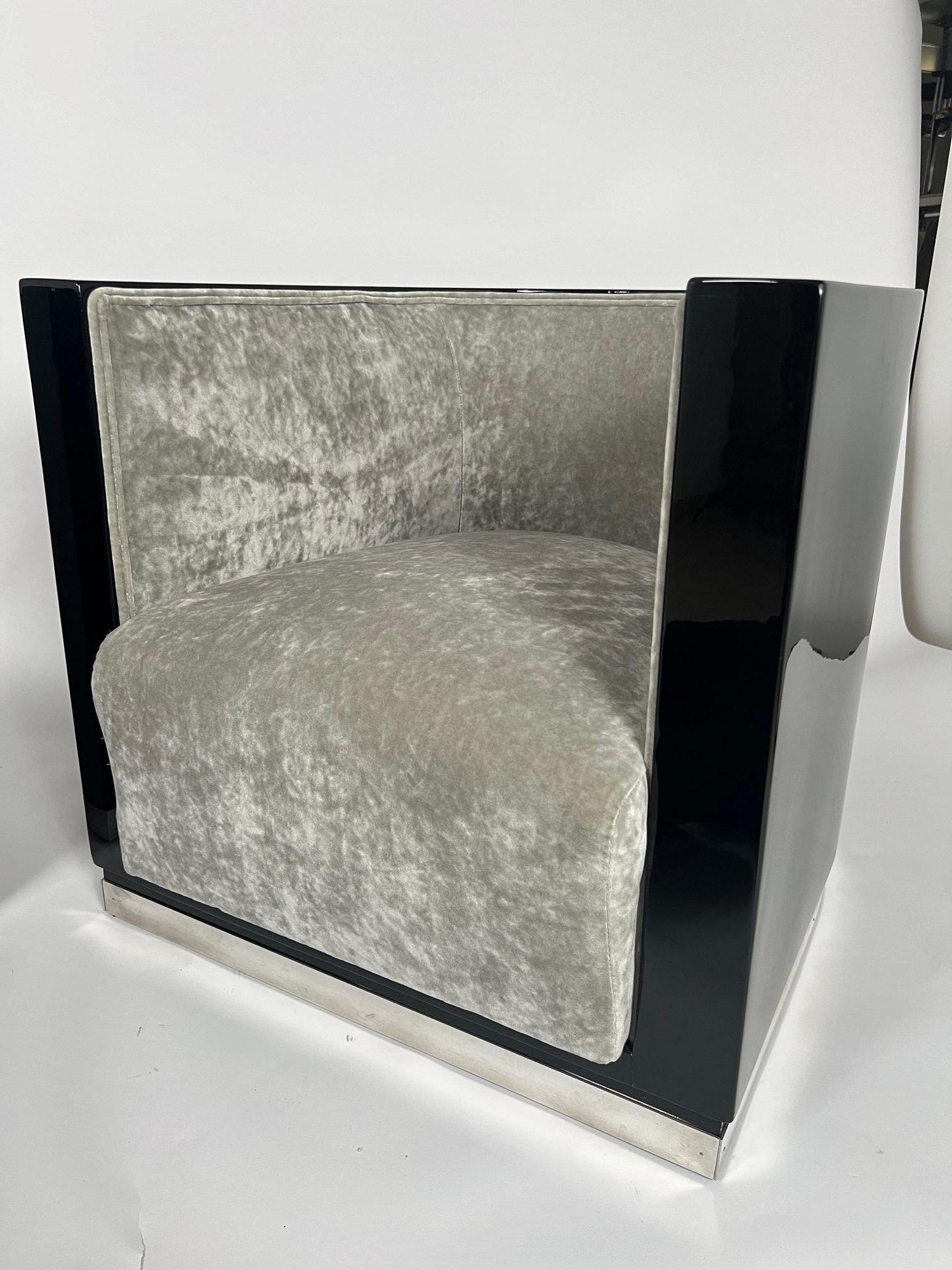 Pair of Art Deco Club Chairs, Black Lacquer, Grey Velvet, France circa 1930 8