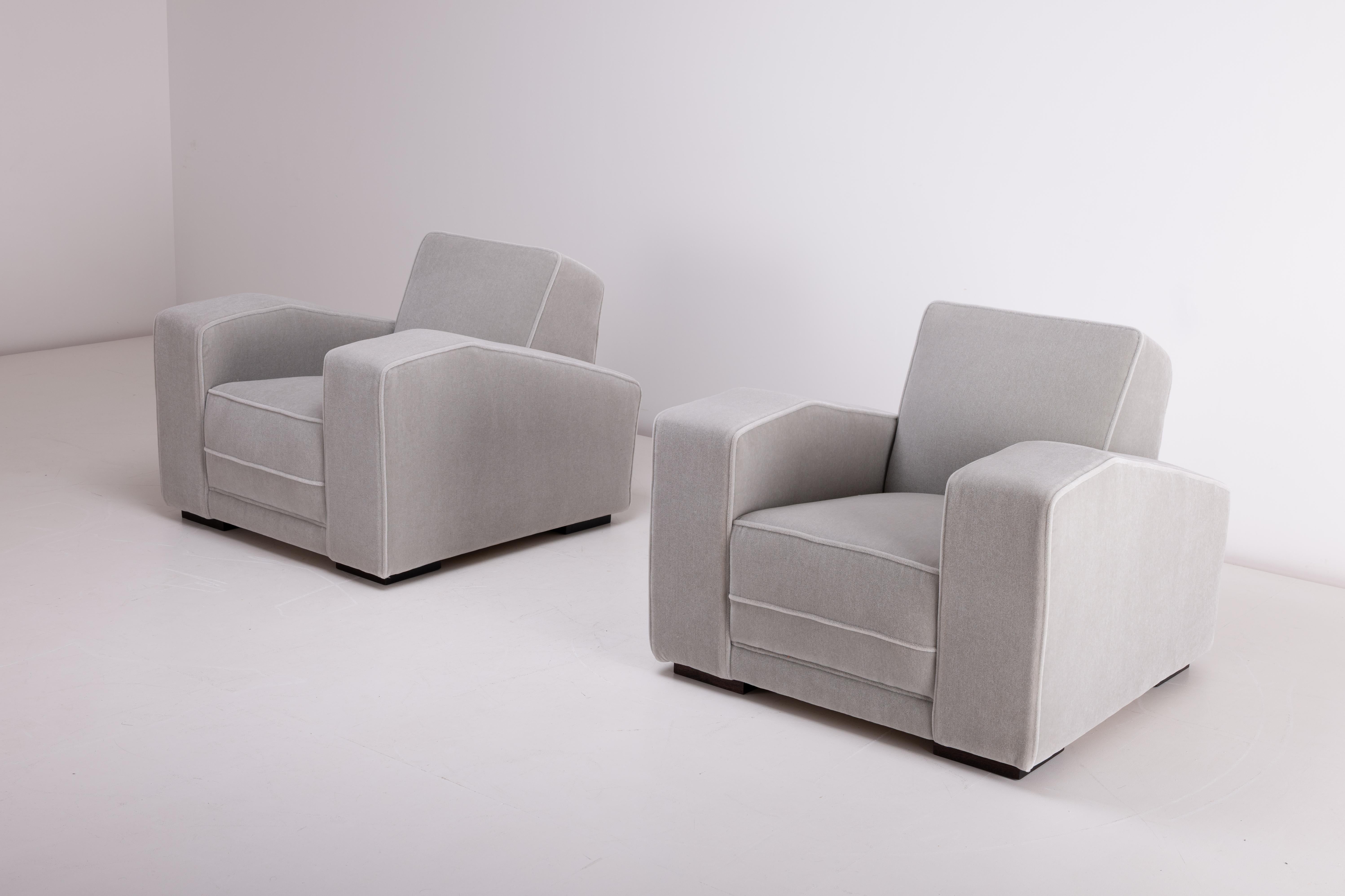 Inglese Coppia di sedie da club Art Deco di Bowmans of London 1935 in velluto di mohair