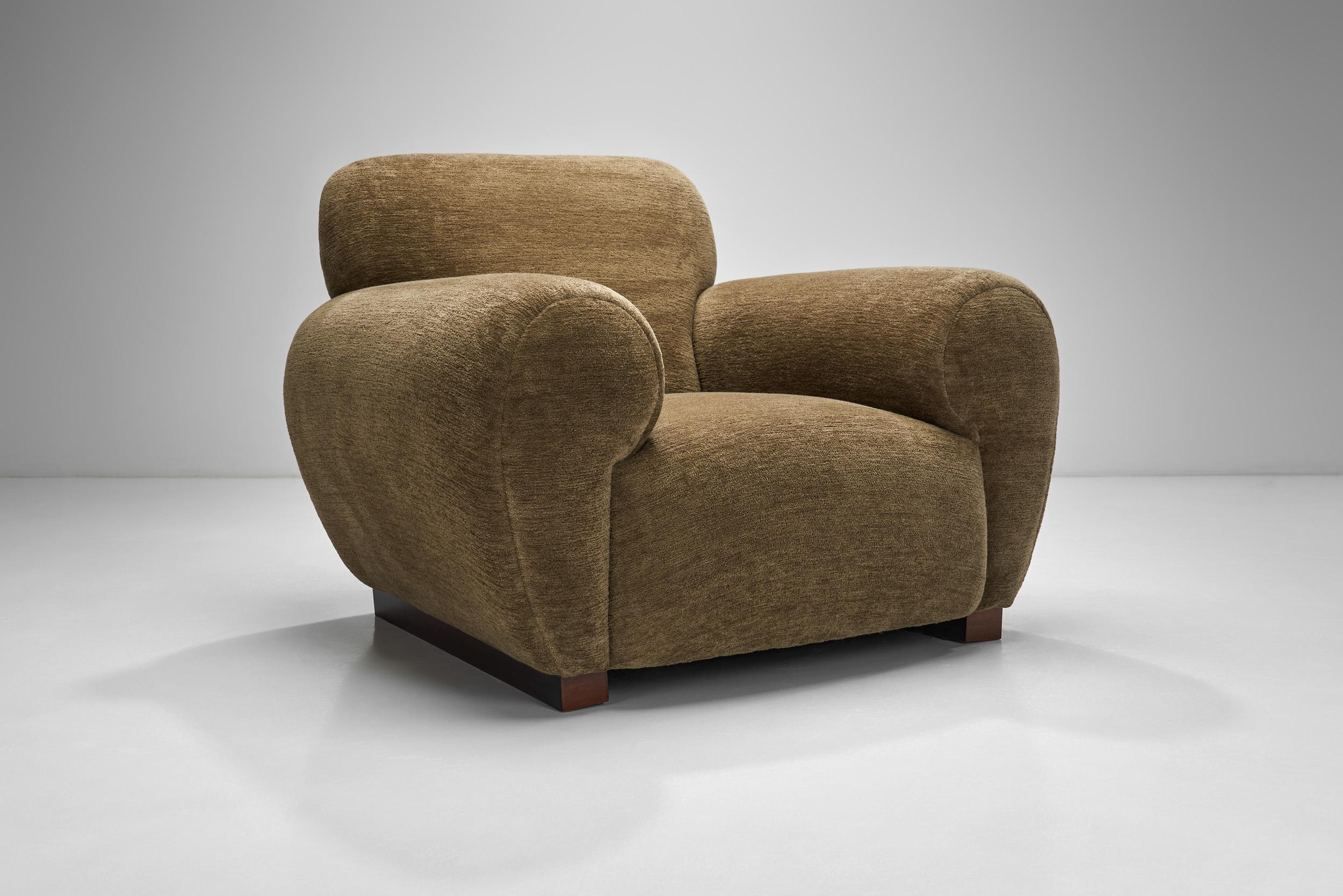 Fabric Pair of Art Deco Club Chairs by De Coene Frères, Belgium 20th Century For Sale