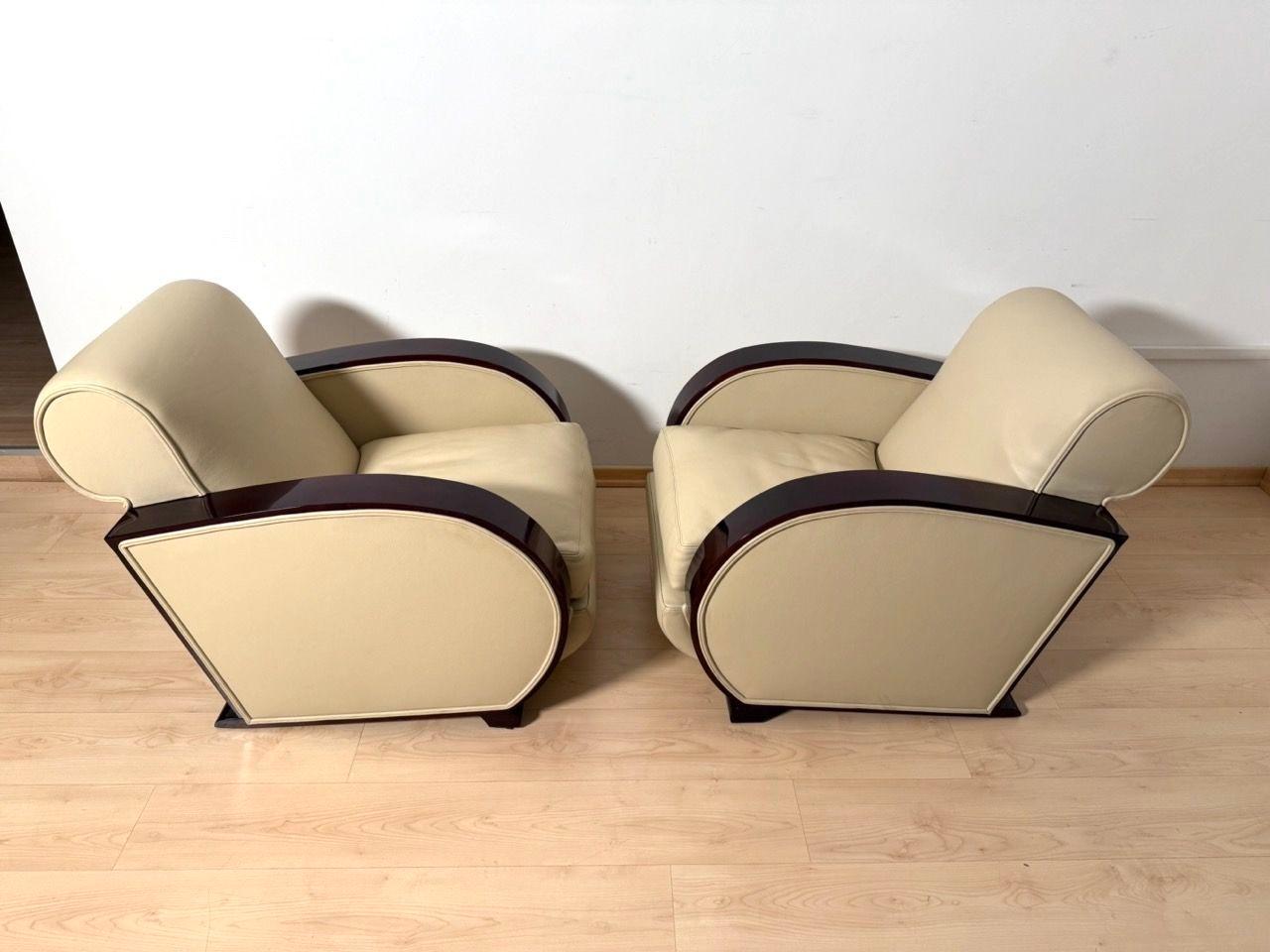 Pair of Art Deco Club Chairs, Cream Leather, Lacquered Wood, France circa 1930 For Sale 2