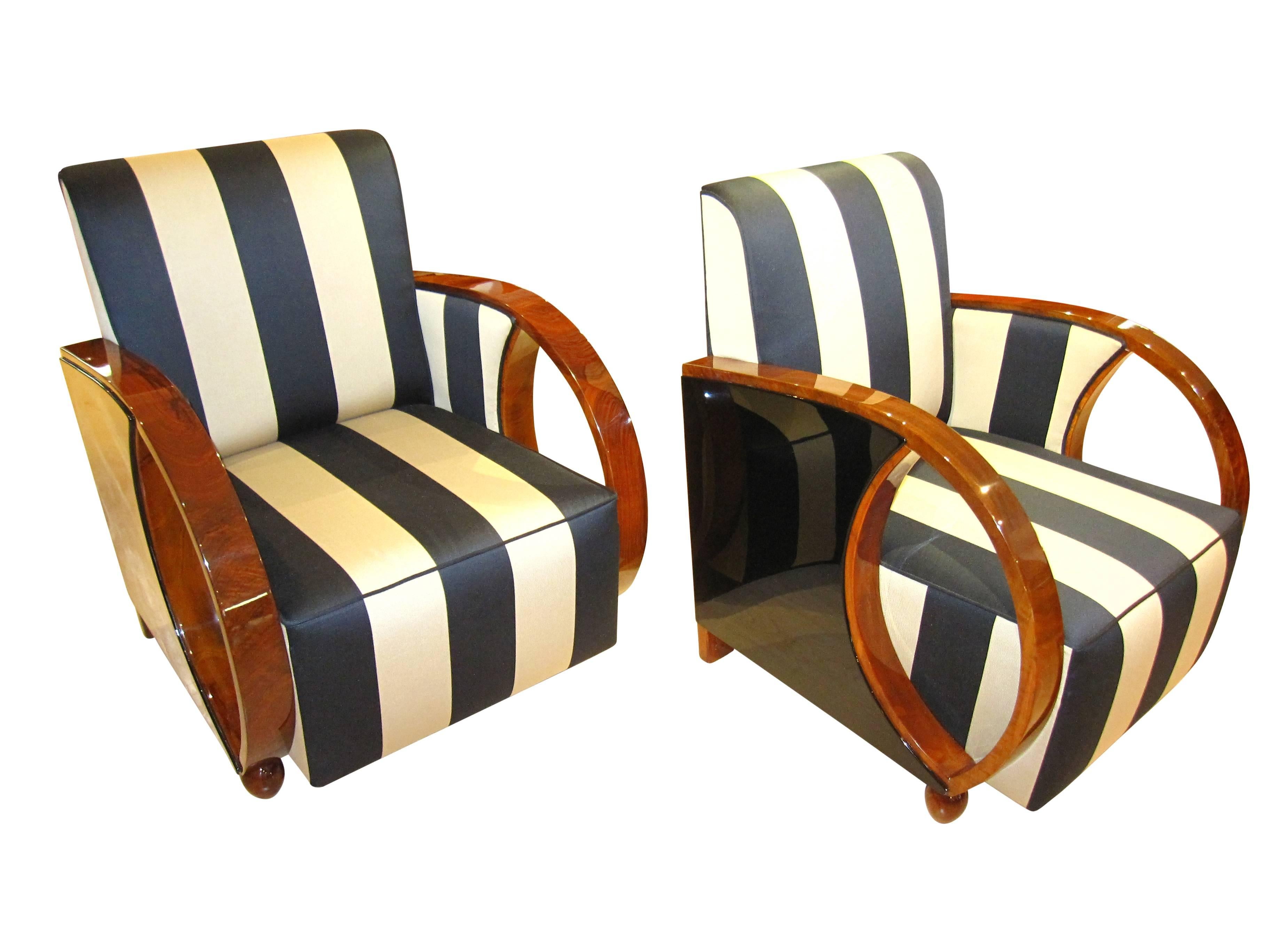 Pair of Art Deco Club Chairs, Walnut and Ebonized, France circa 1930 (Französisch)