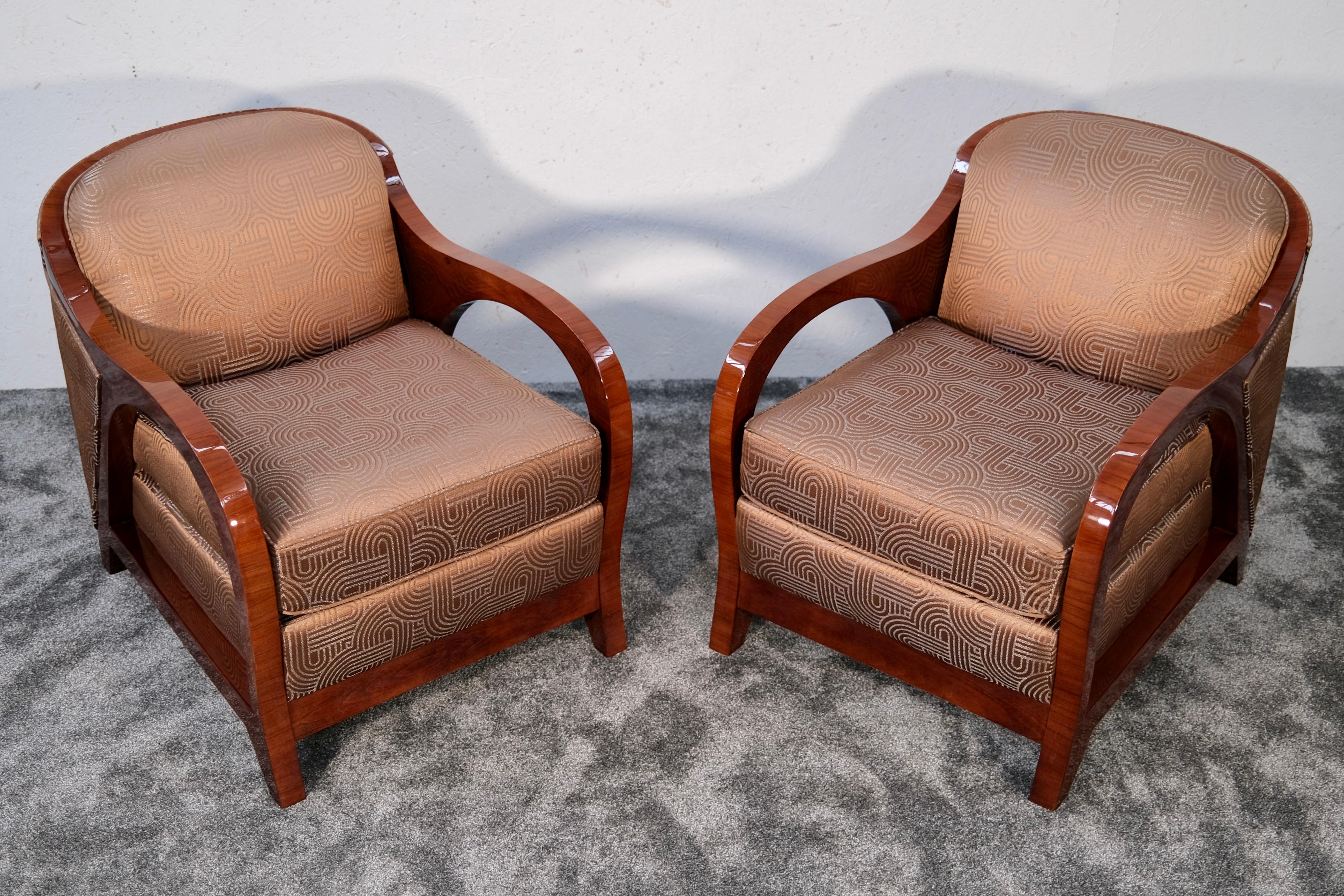 French Pair of Art Deco Club Chairs with Art Deco Pattern Fabric, France 1930s For Sale