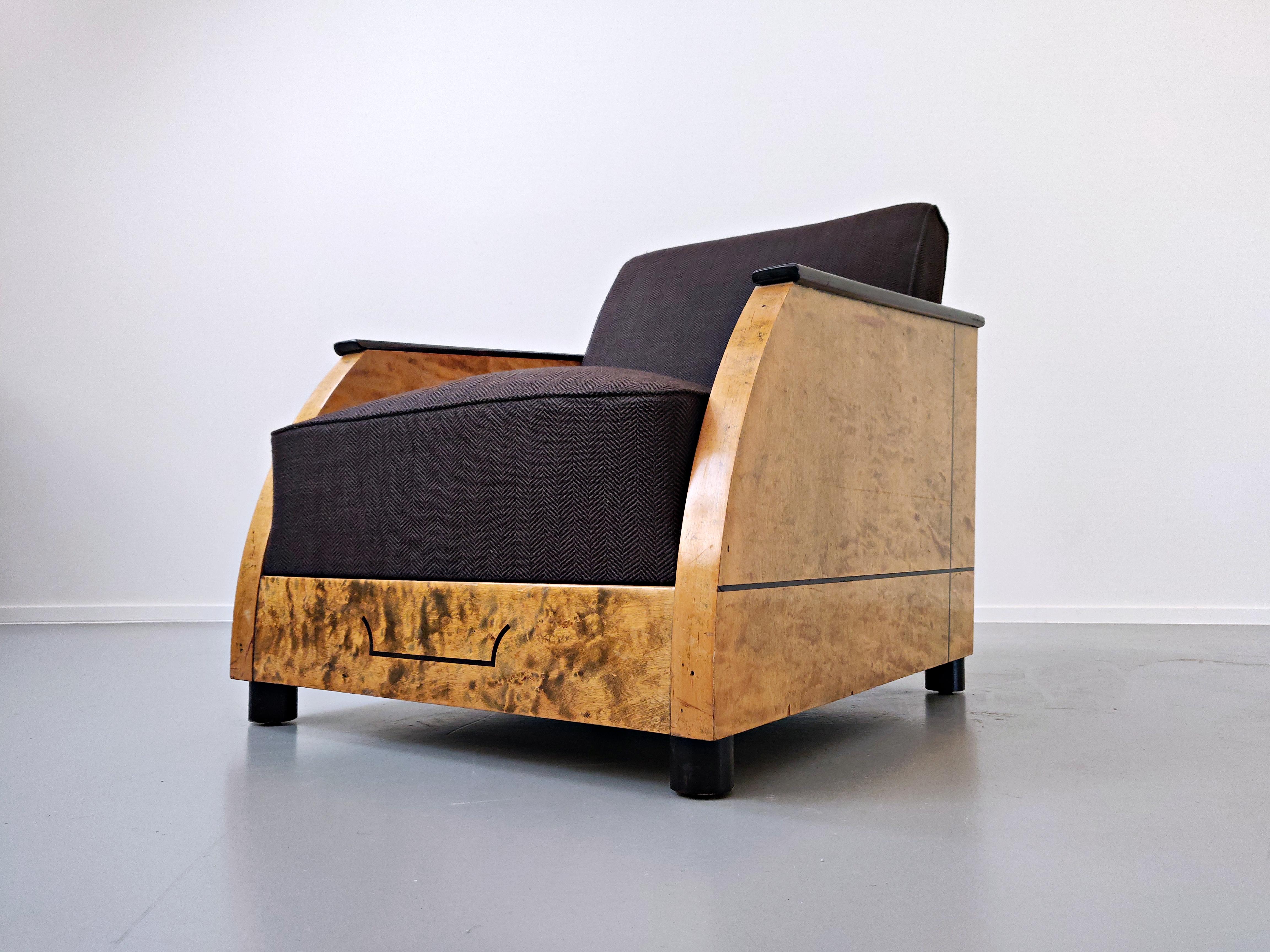 Mid-20th Century Pair of Art Deco Club in Polished Burr Wood For Sale