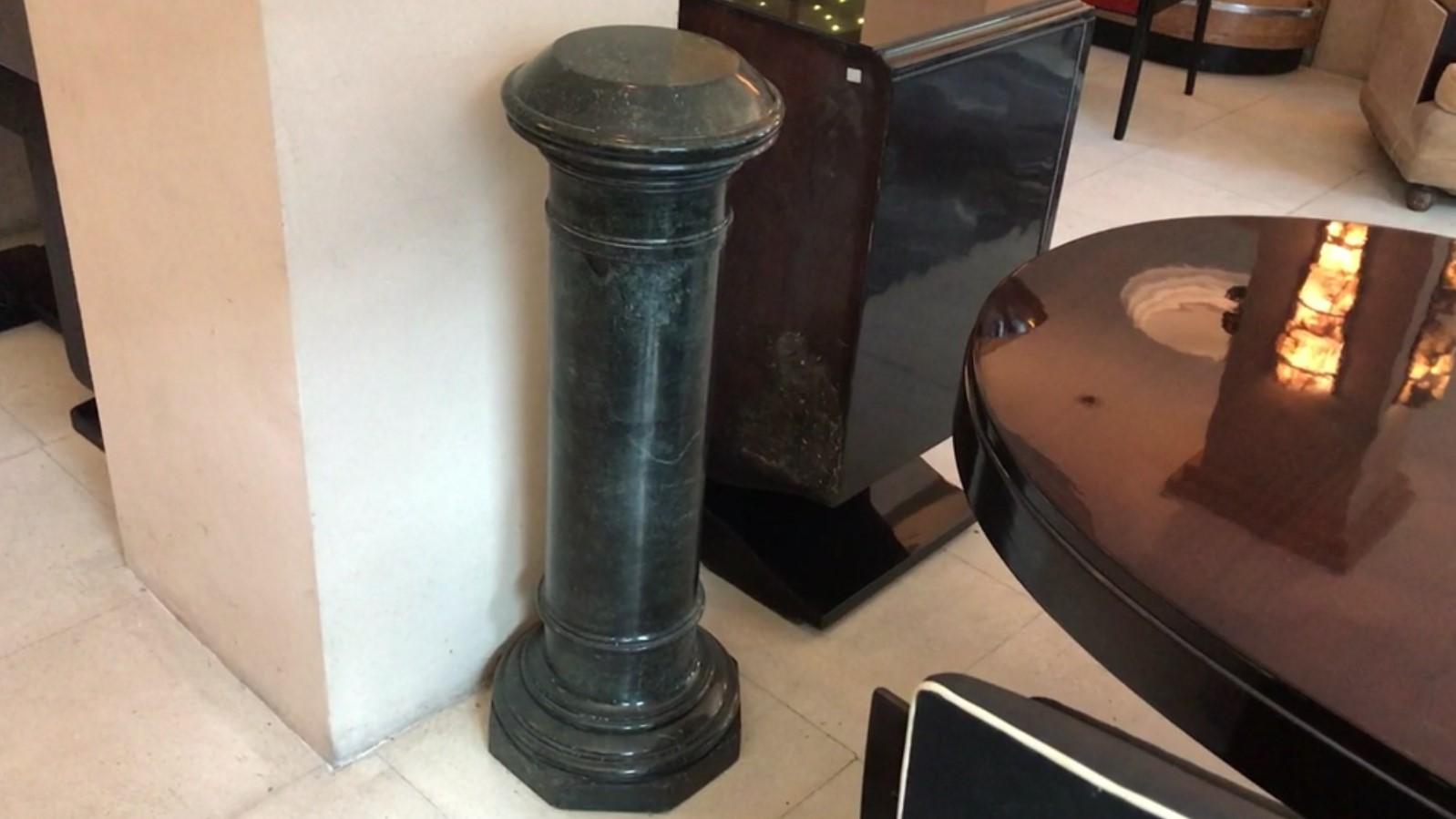 Pair of Art Deco Columns in marble, 1930, French For Sale 2