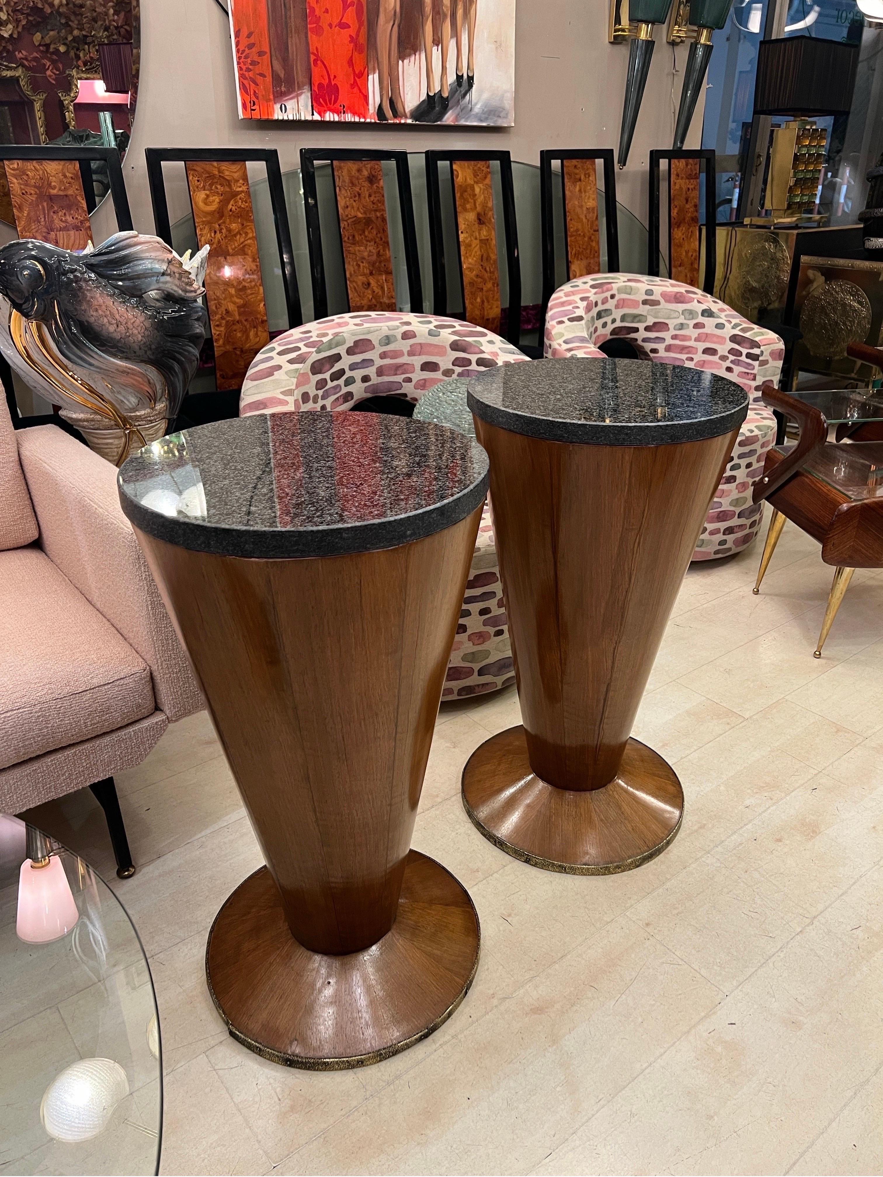 Pair of Art Deco Conical Cherry Wood Side Tables with Marble Top 1940s For Sale 8
