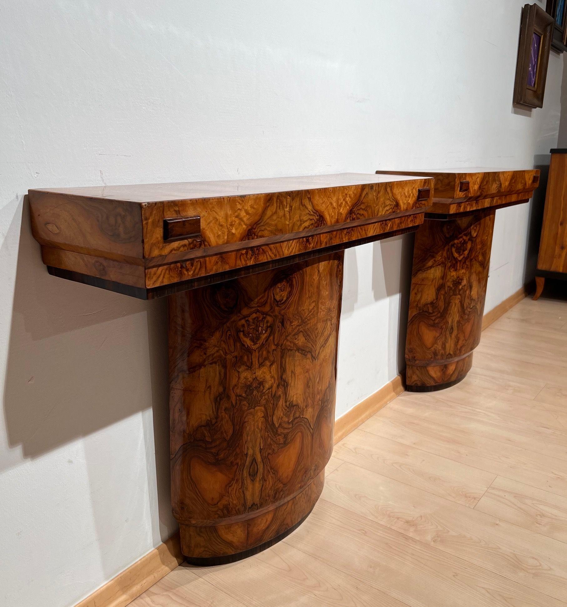 Pair of Art Deco Console Tables, Walnut Veneer and Macassar, France circa 1930 For Sale 6