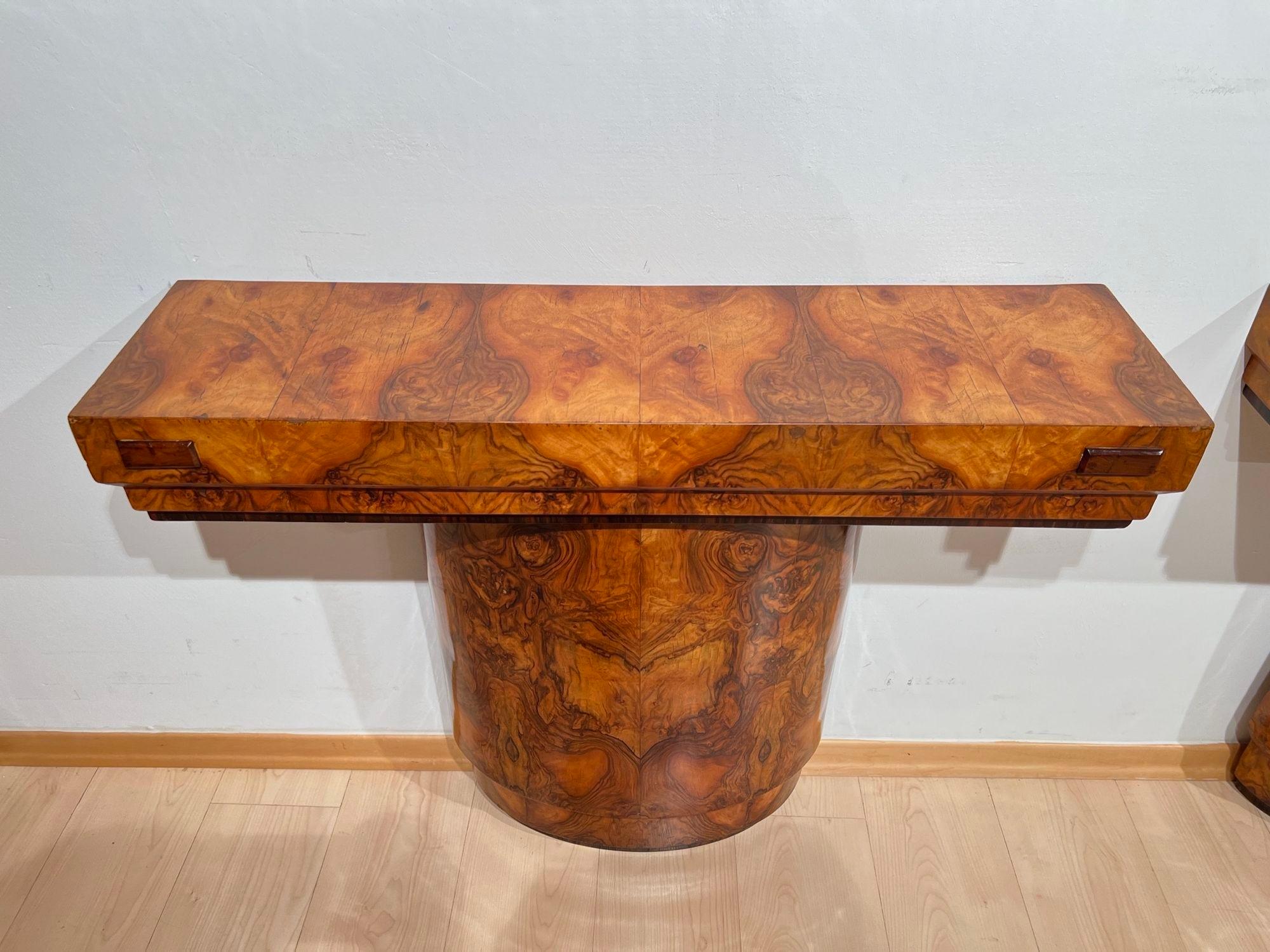 French Pair of Art Deco Console Tables, Walnut Veneer and Macassar, France circa 1930 For Sale