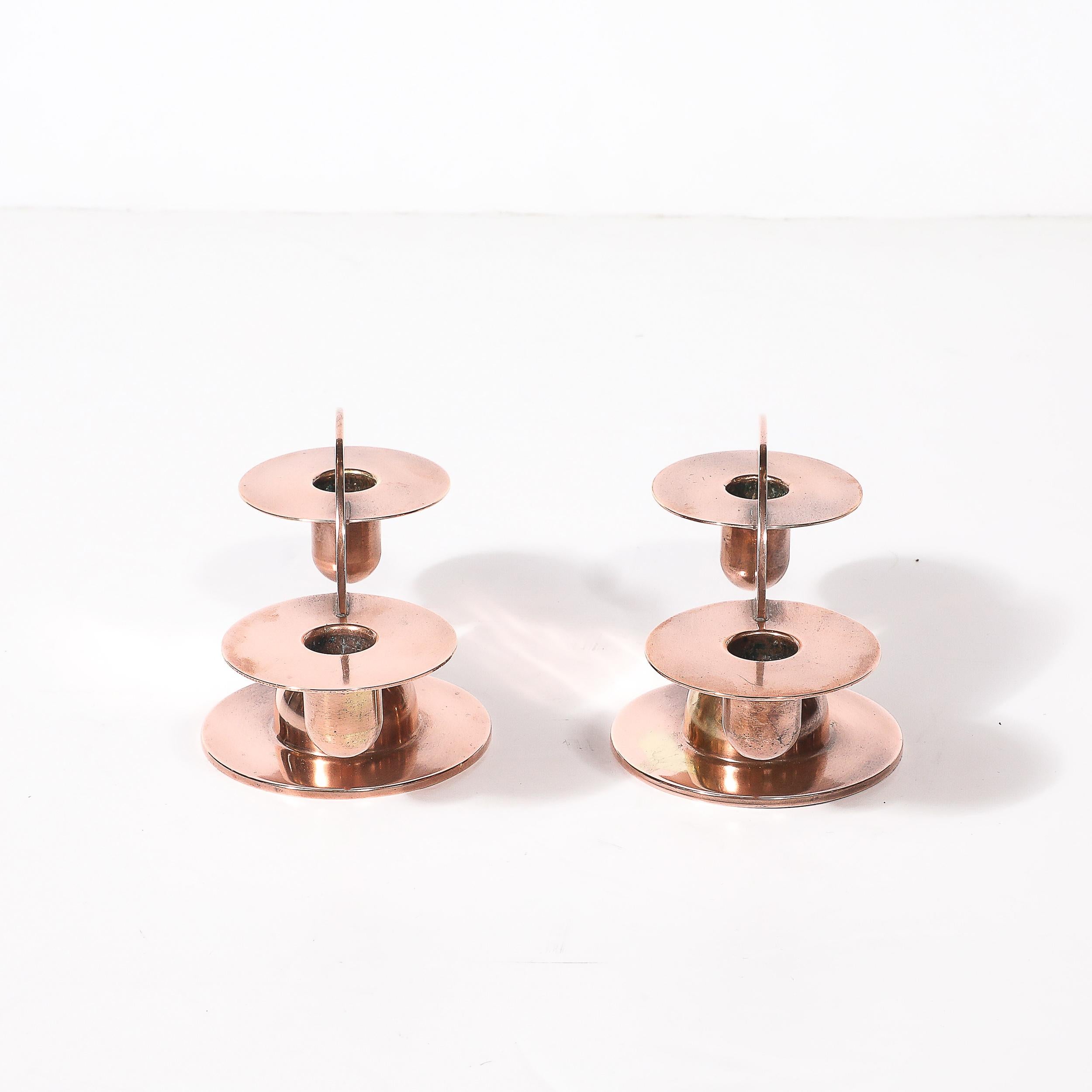 Paar Art-Deco-Kupfer-Kerzenhalter von Walter Von Nessen signiert Chase im Zustand „Gut“ im Angebot in New York, NY