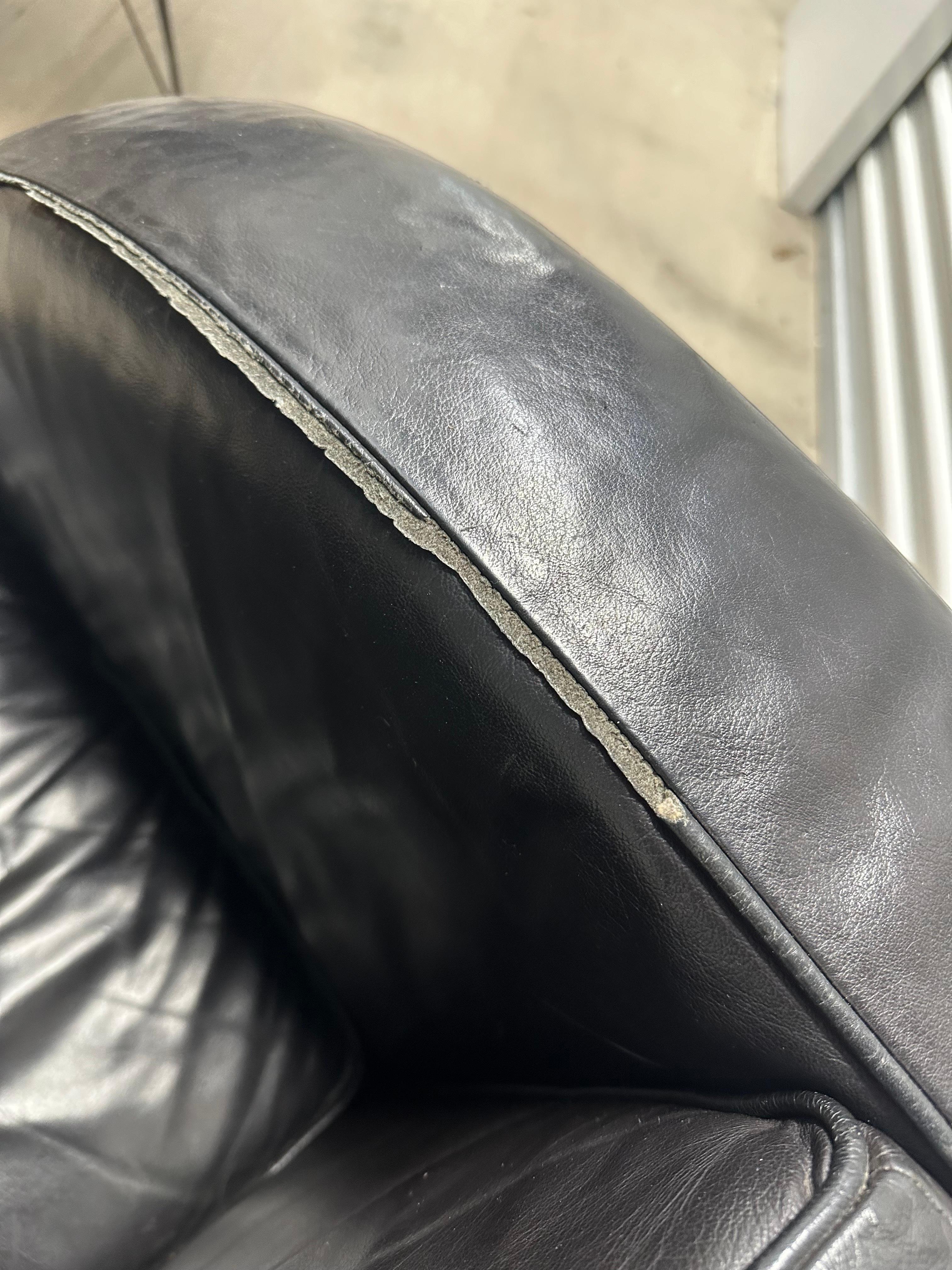Pair of Art Deco / Corbusier Style Chrome and Leather Club Chairs For Sale 5