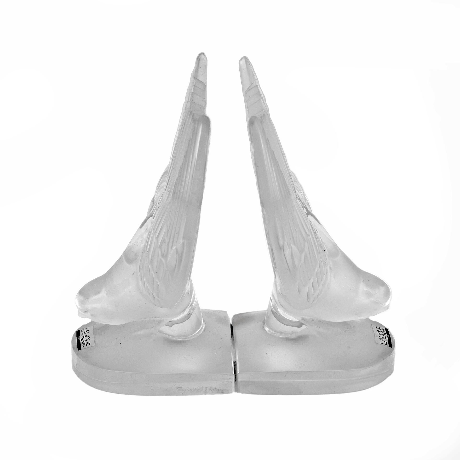 French Pair of Art Decò Crystal Swallows Bookends by Lalique 