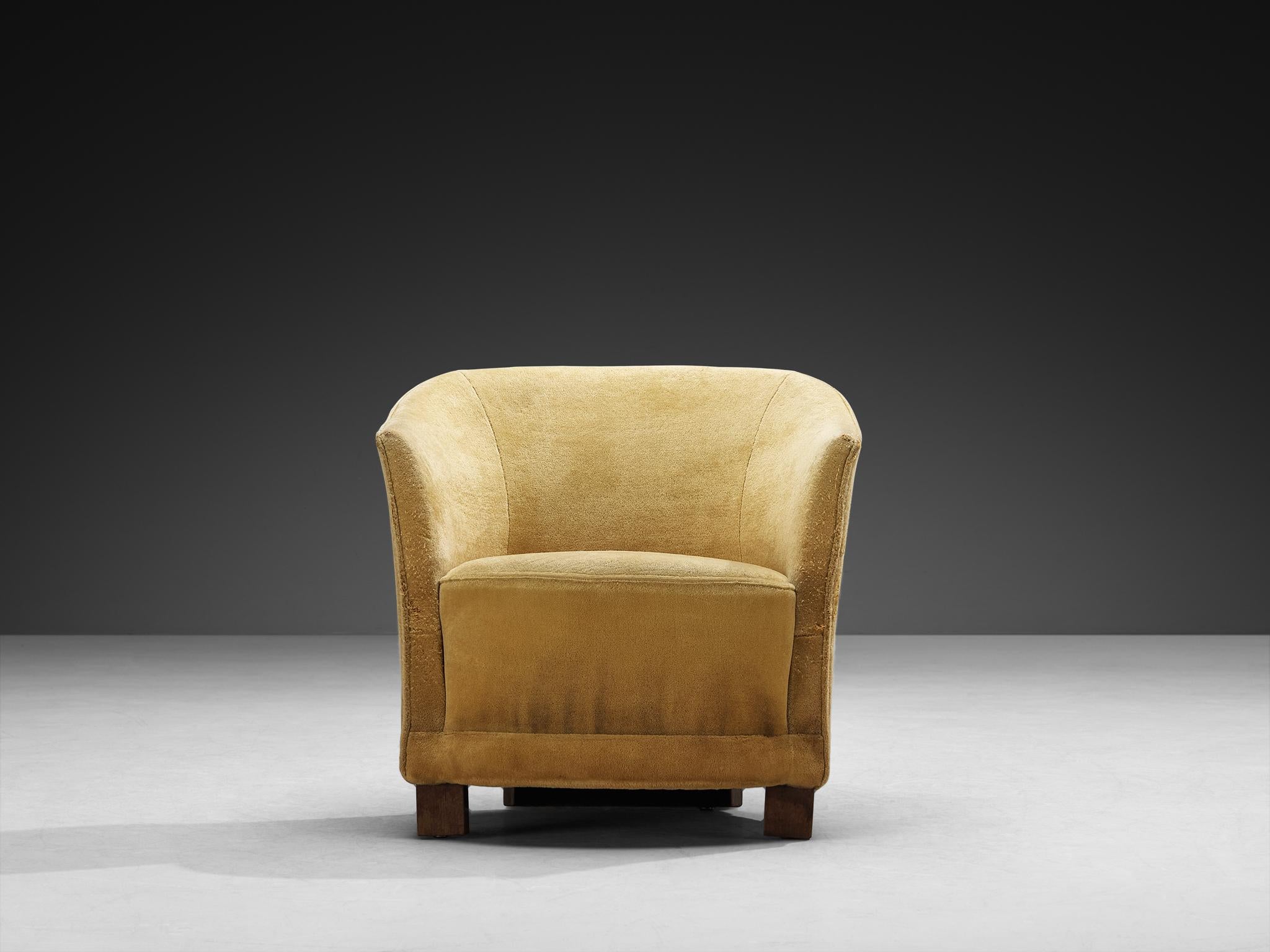 Pareja de sillones curvados Art Decó en tela beige camel en venta 3