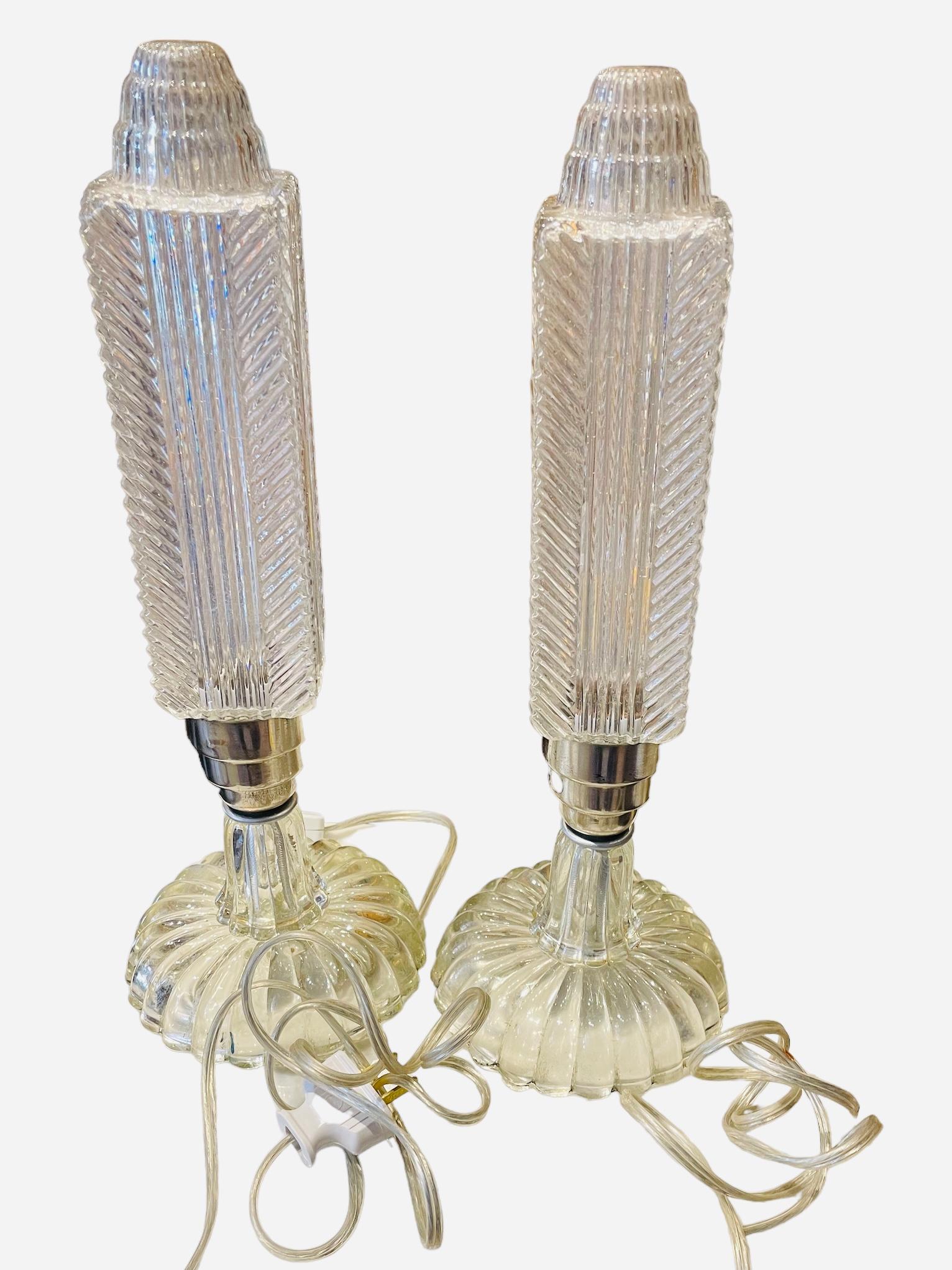 Paire de lampes de table Art déco en cristal taillé en vente 9