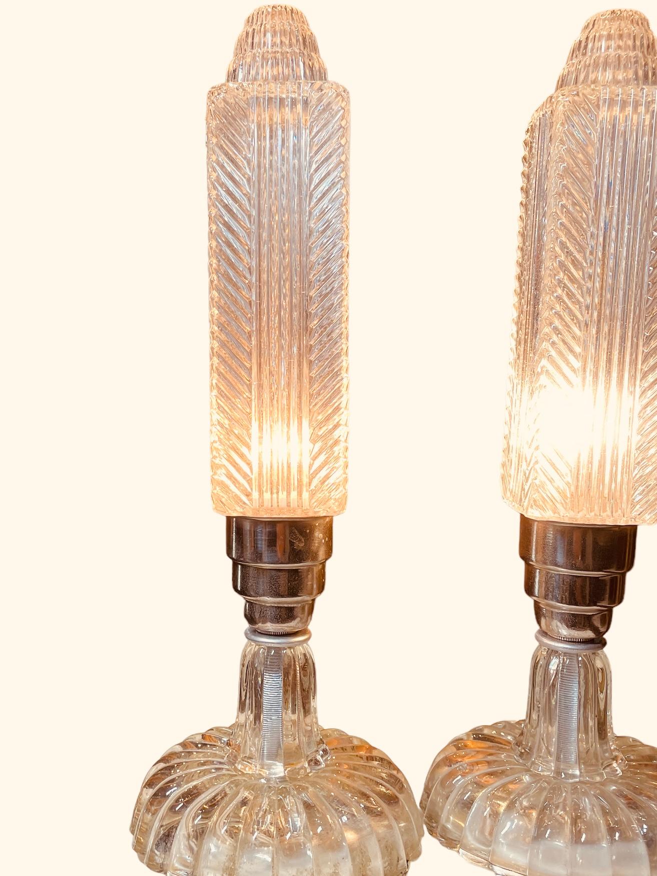 Paire de lampes de table Art déco en cristal taillé Bon état - En vente à Guaynabo, PR