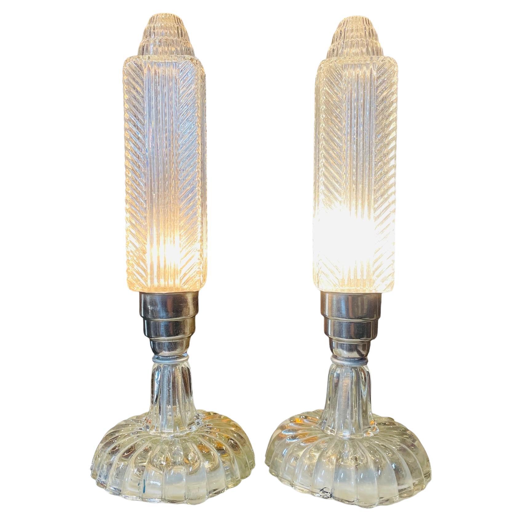 Paire de lampes de table Art déco en cristal taillé