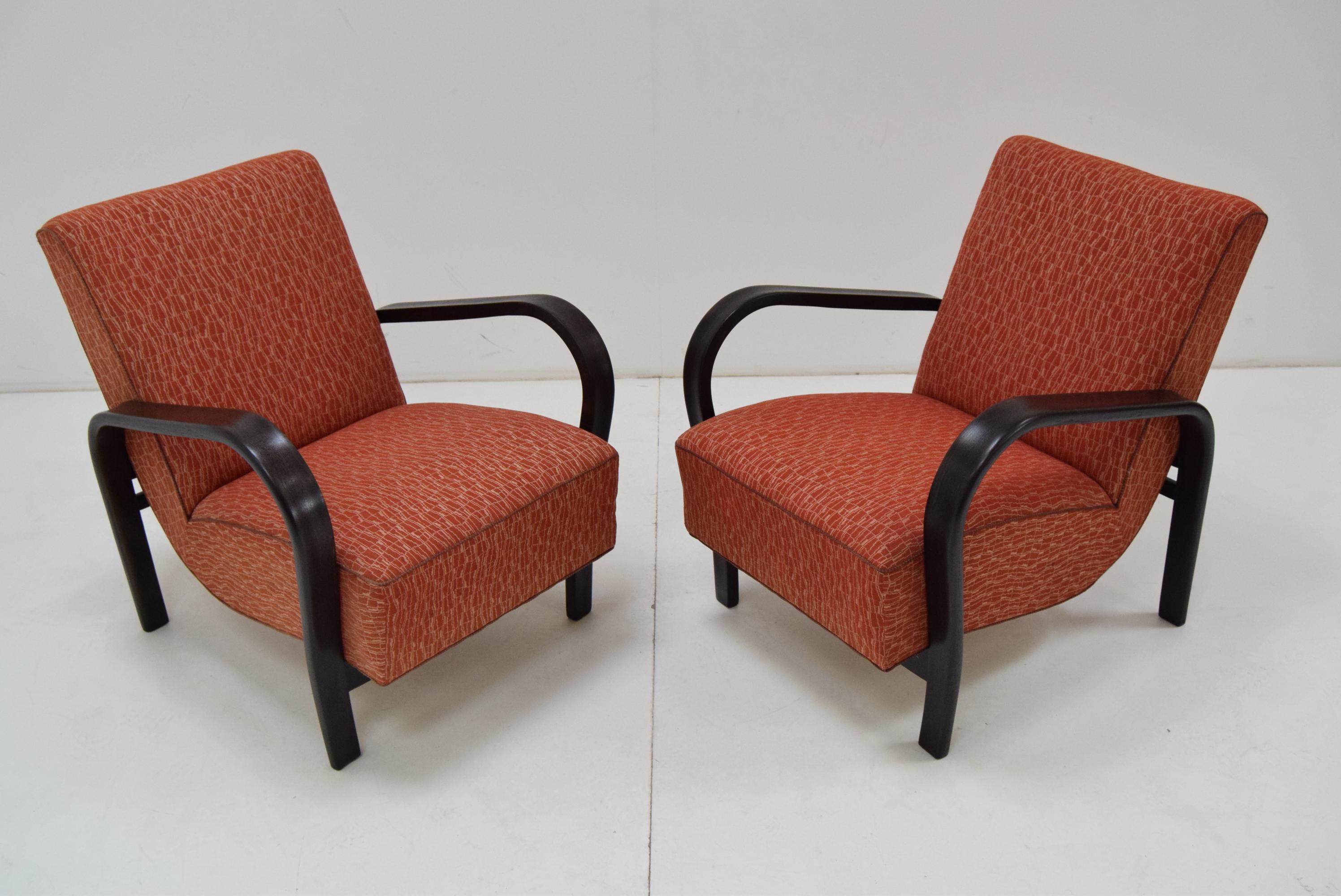 Art déco Paire de fauteuils de design Art Déco par Kropacek et Kozelka, années 1930