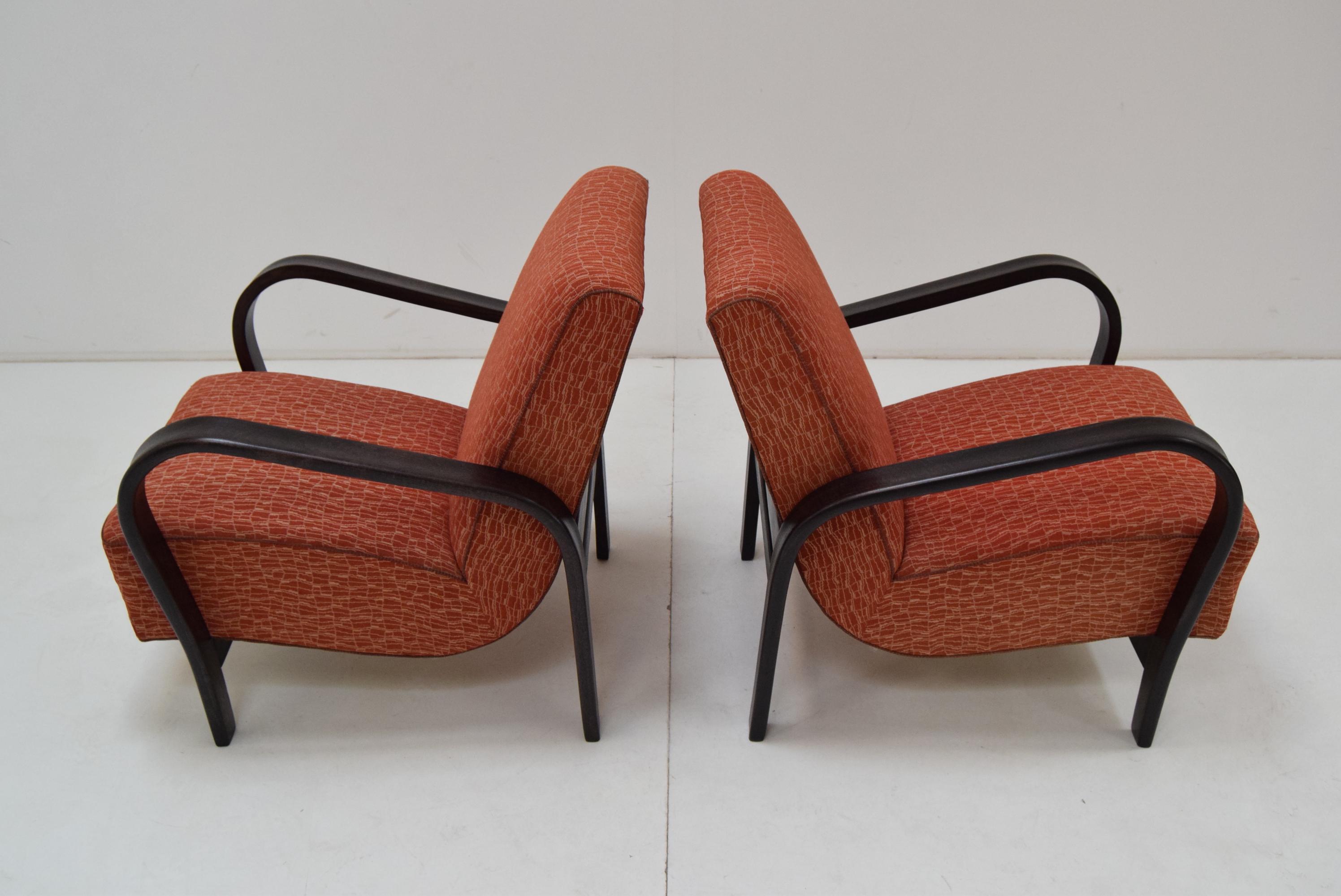 Tissu Paire de fauteuils de design Art Déco par Kropacek et Kozelka, années 1930