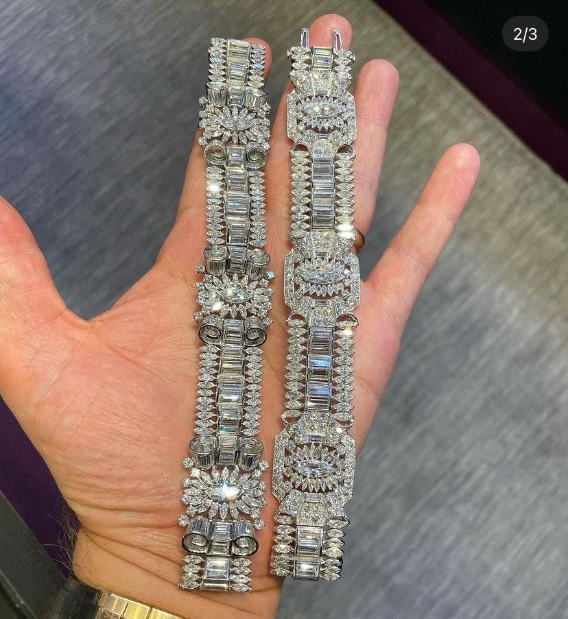 Pair of Art Deco Diamond bracelets

A stunning pair of diamond bracelets with approximately 70ct of diamonds

Length: 7.25