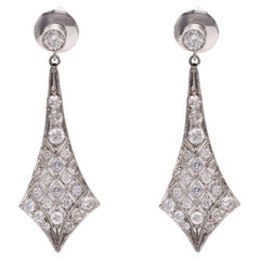 Paar Art Deco Diamant-Ohrringe aus Platin, baumelnd