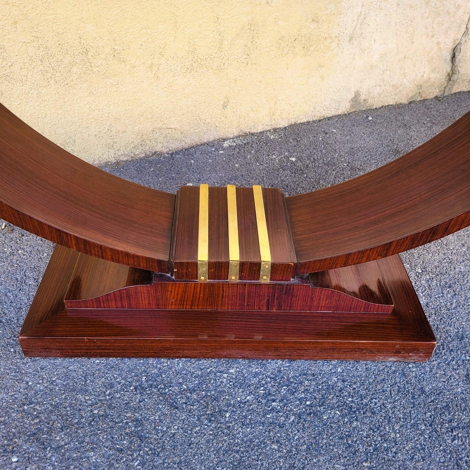 20th Century Pair Of Art Deco Display Consoles For Sale