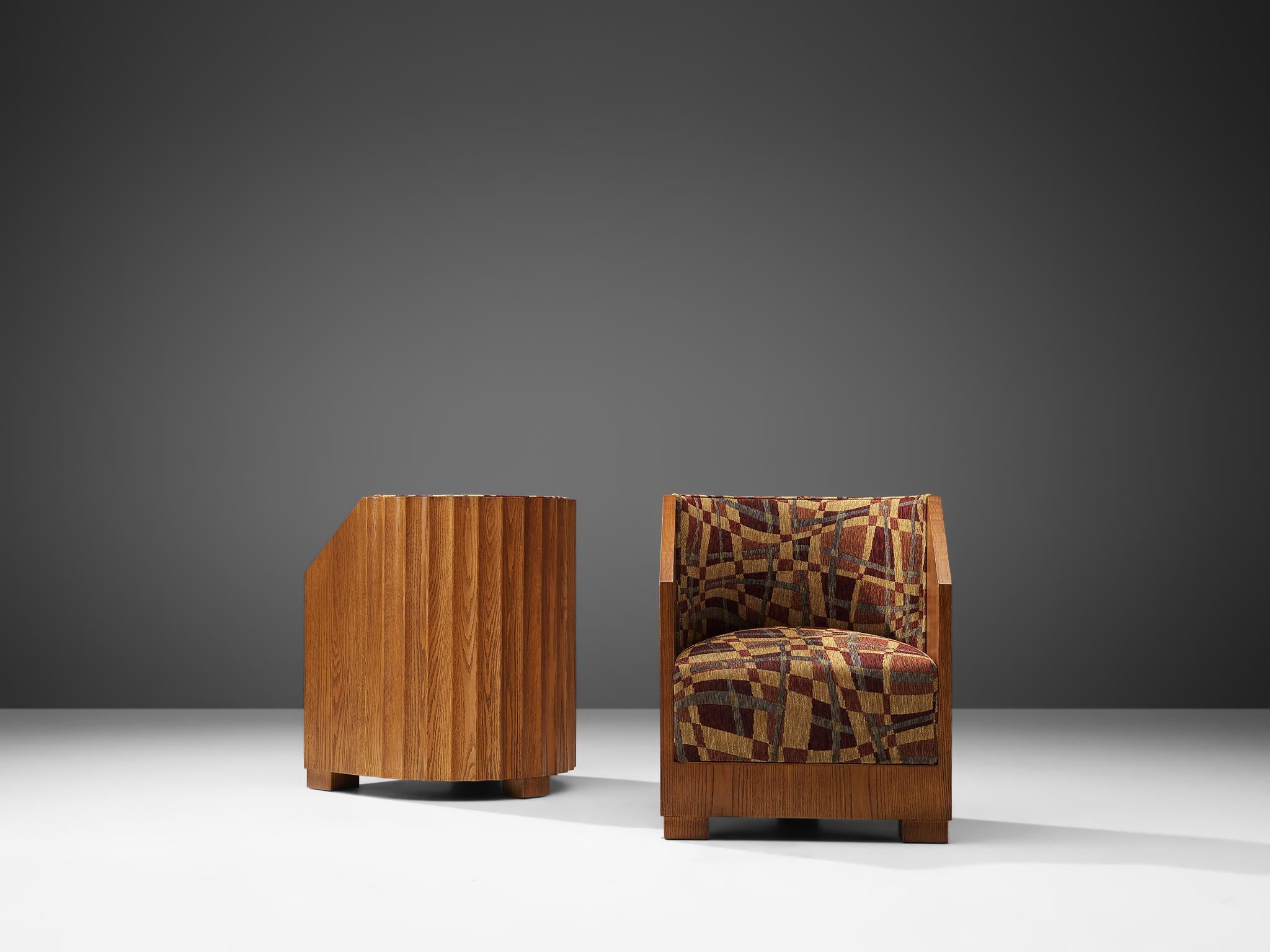 North American Pair of Art Deco Easy Chairs in Oak