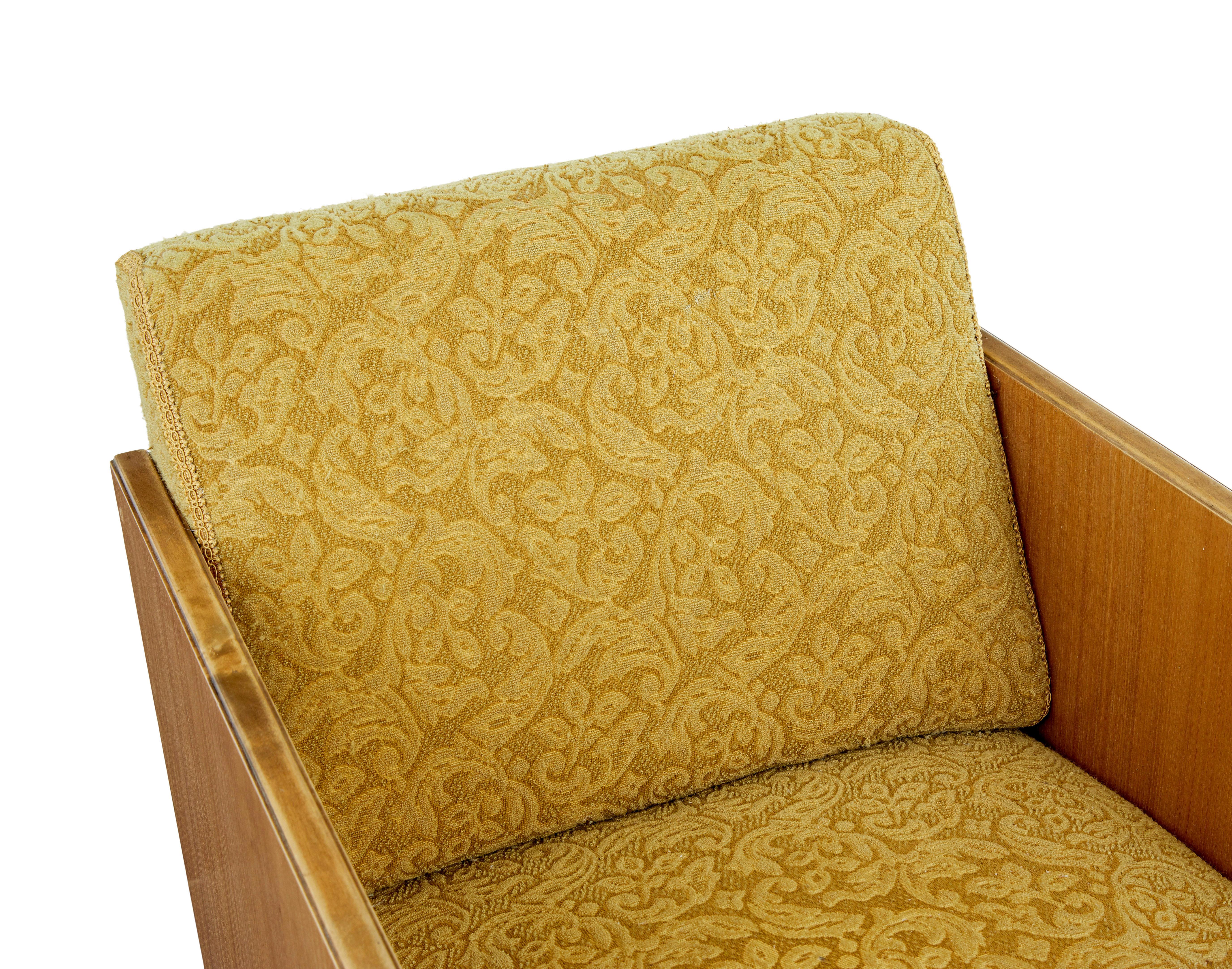 Suédois Paire de fauteuils de salon art déco en orme et bouleau en vente