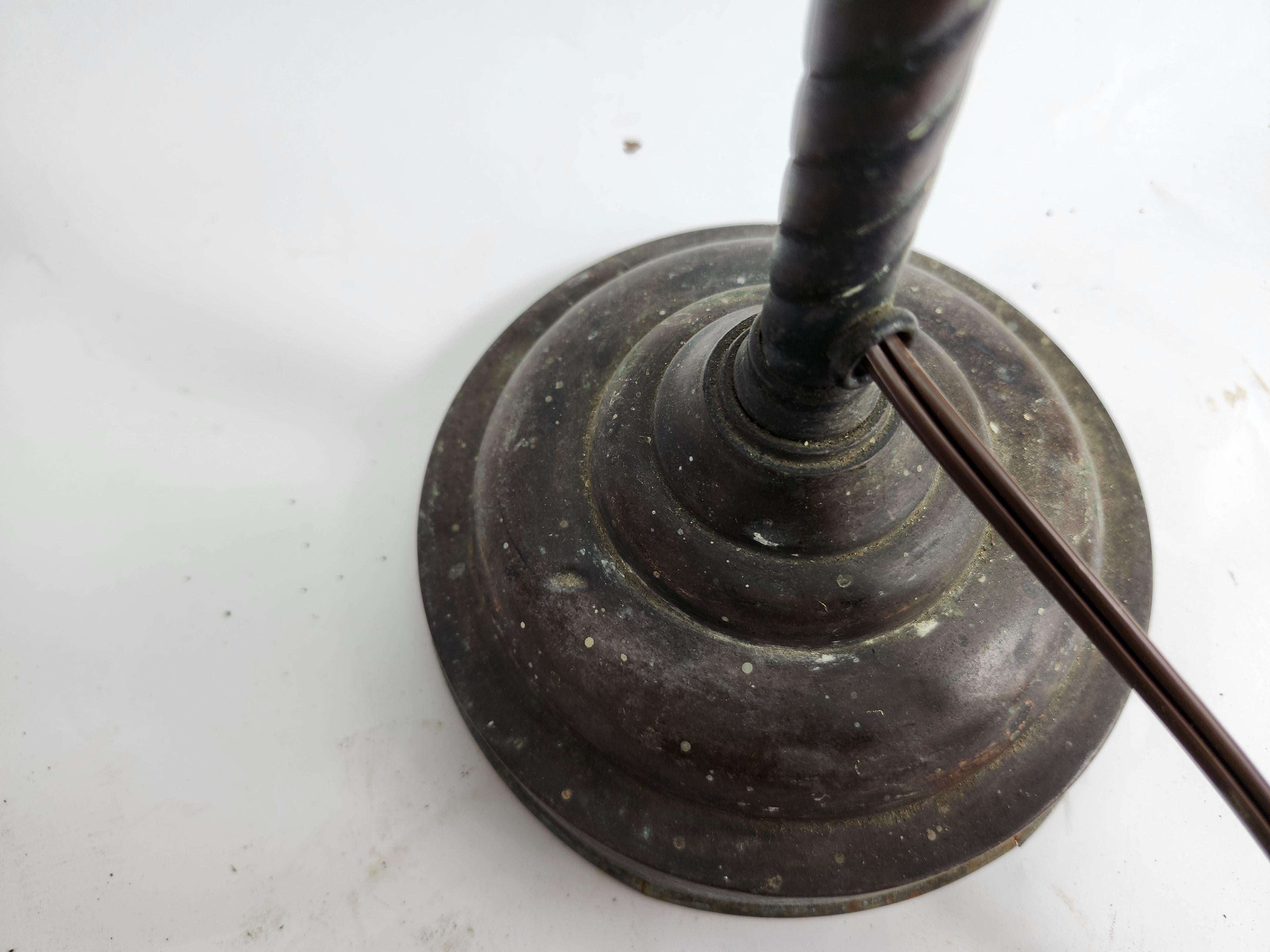 Métal Paire de lampes de bureau à col de cygne de l'époque Art Déco avec abat-jours Aurène en vente