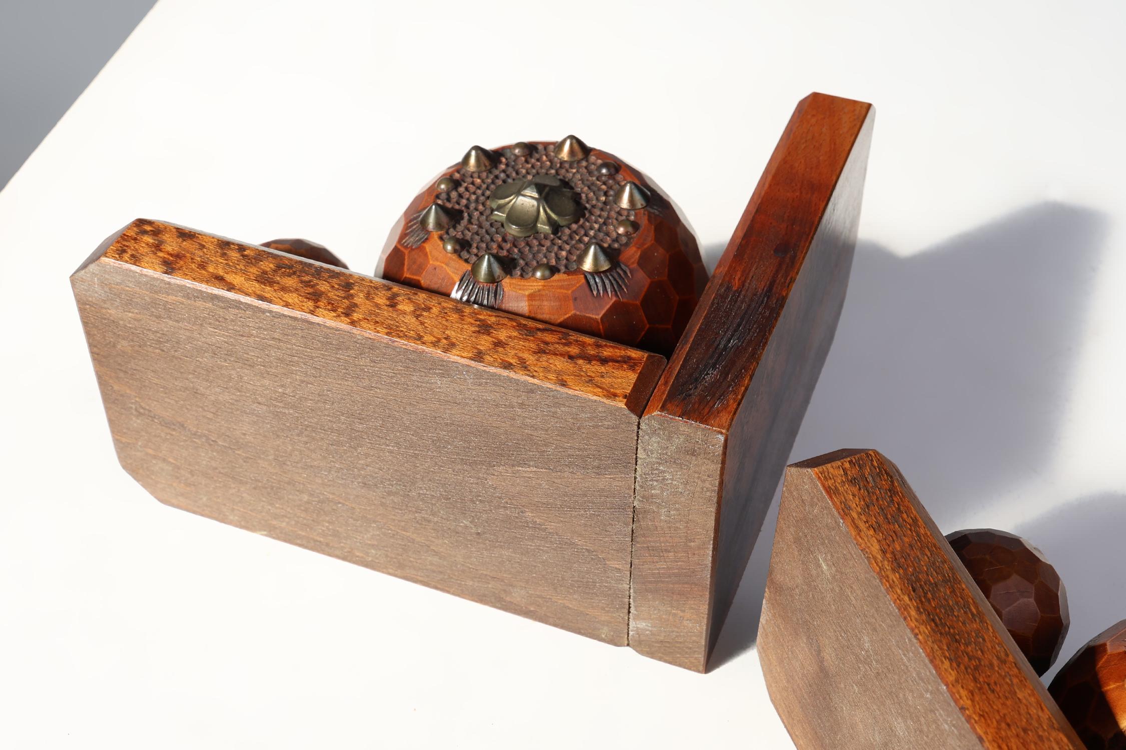 Pair of Art Deco faceted ball bookends in oak with metal decorations, France For Sale 5